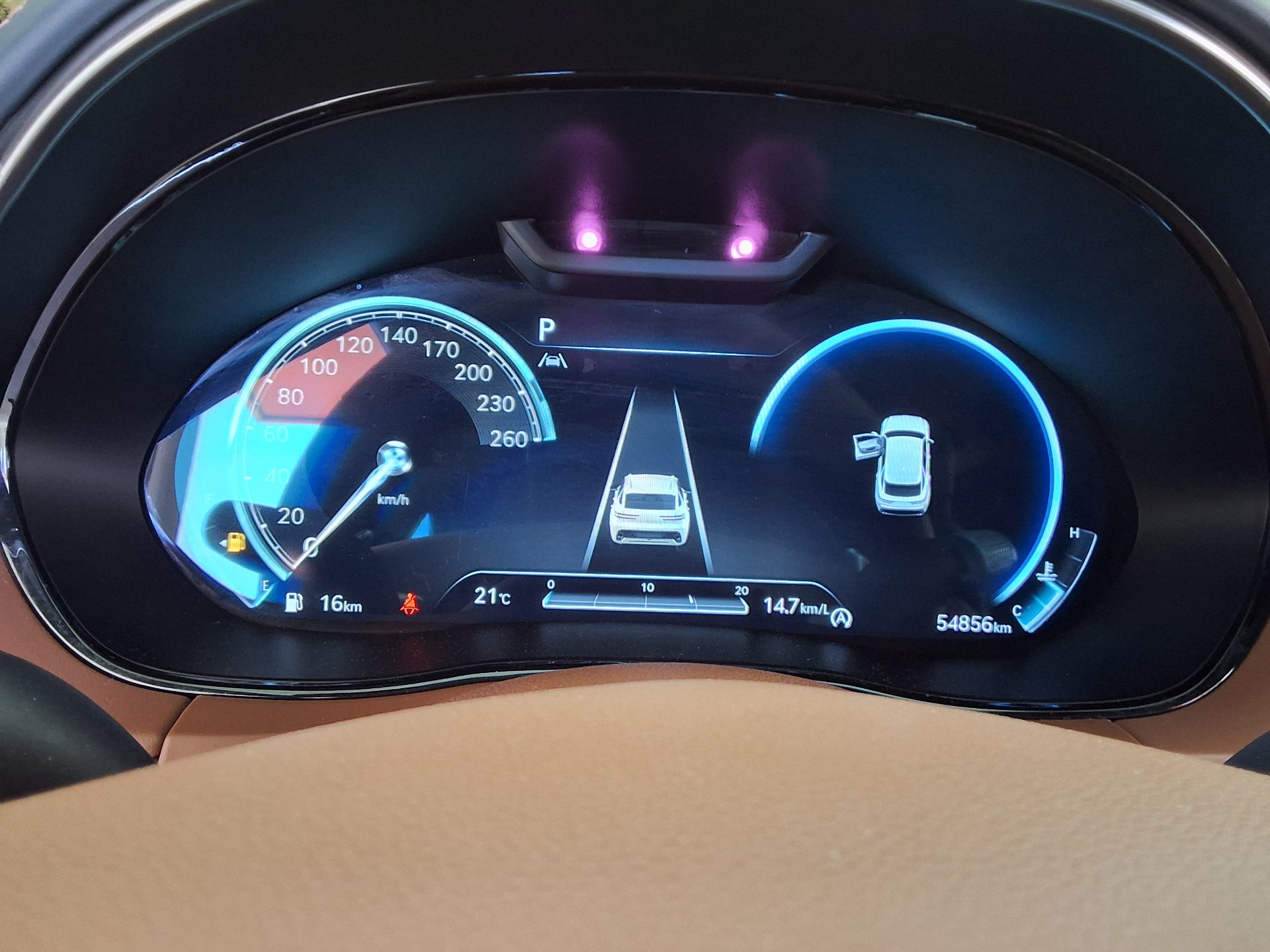 جينيسيس GV70 2022 - صورة 8