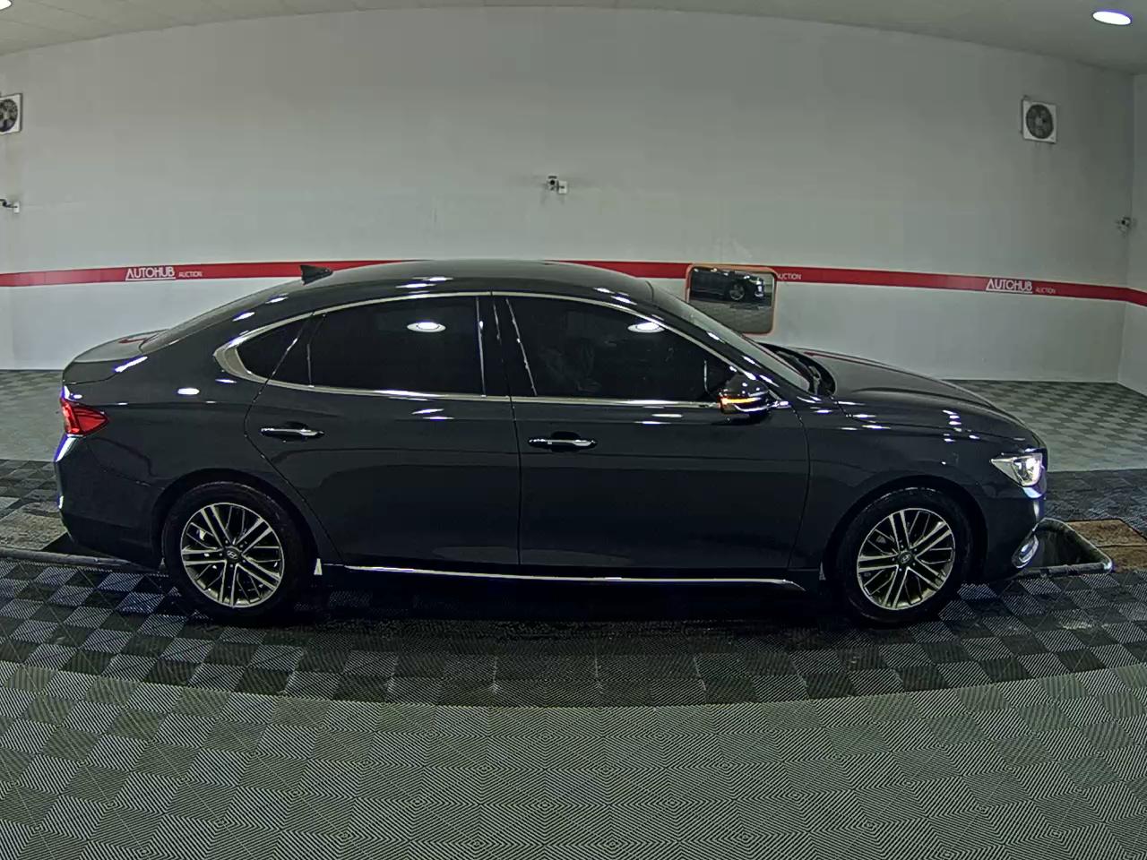 Hyundai Grandeur 2018 - Image 3