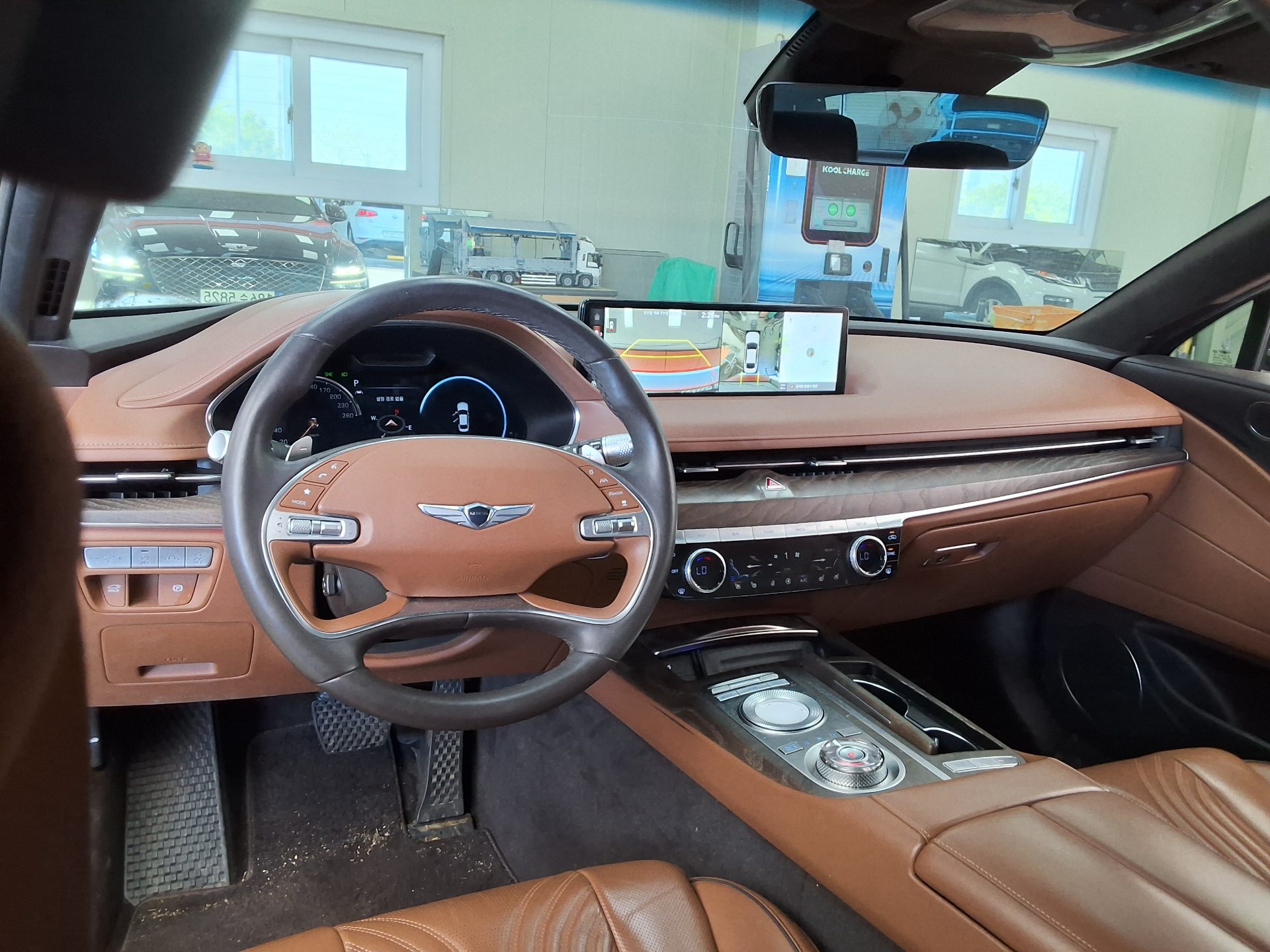 Hyundai Genesis 2021 - Image 10