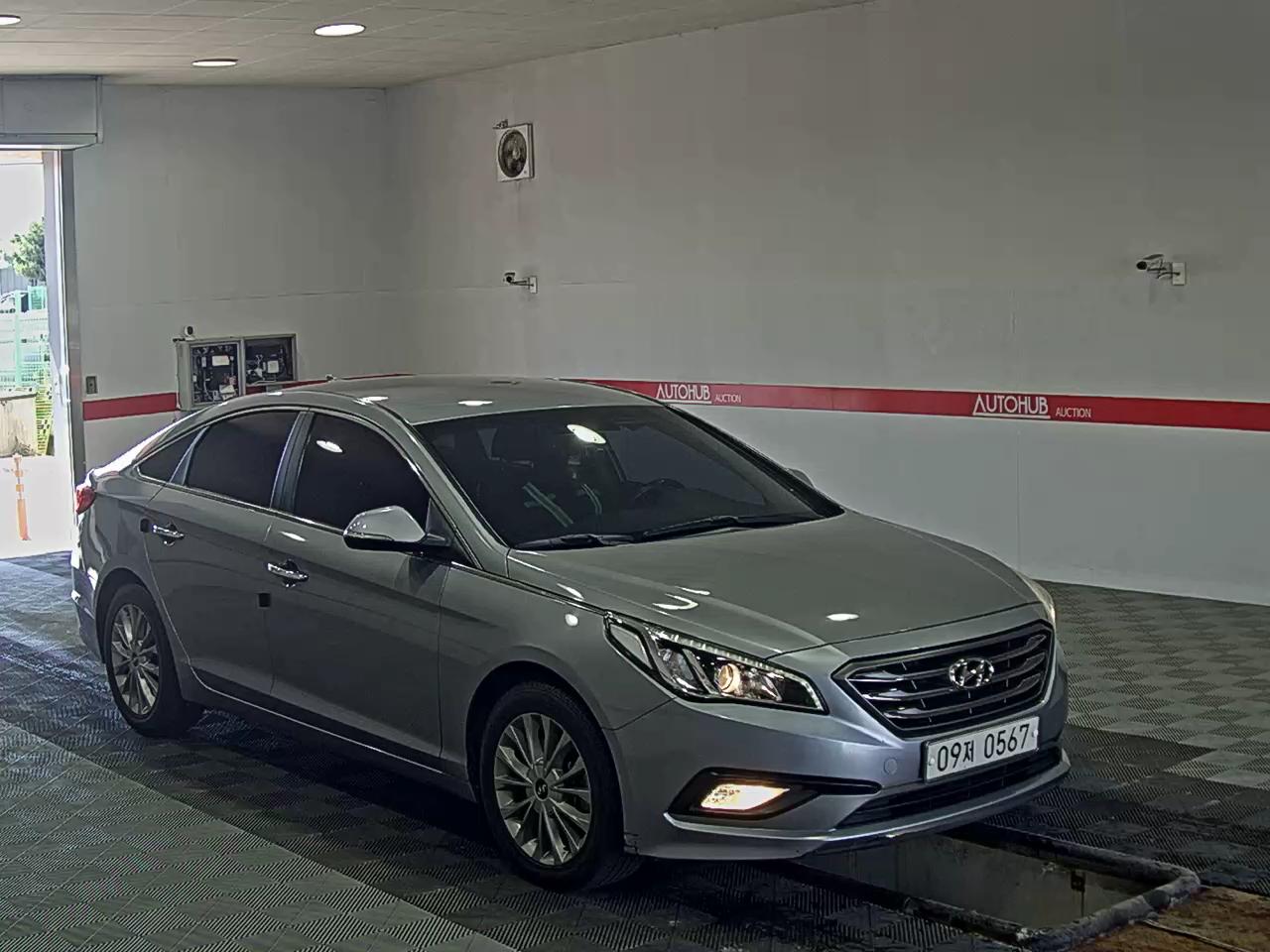 Hyundai Sonata 2016 - Image 2