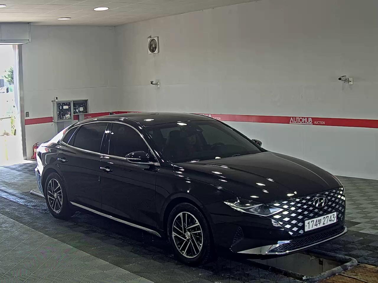 Hyundai Grandeur 2020 - Image 2