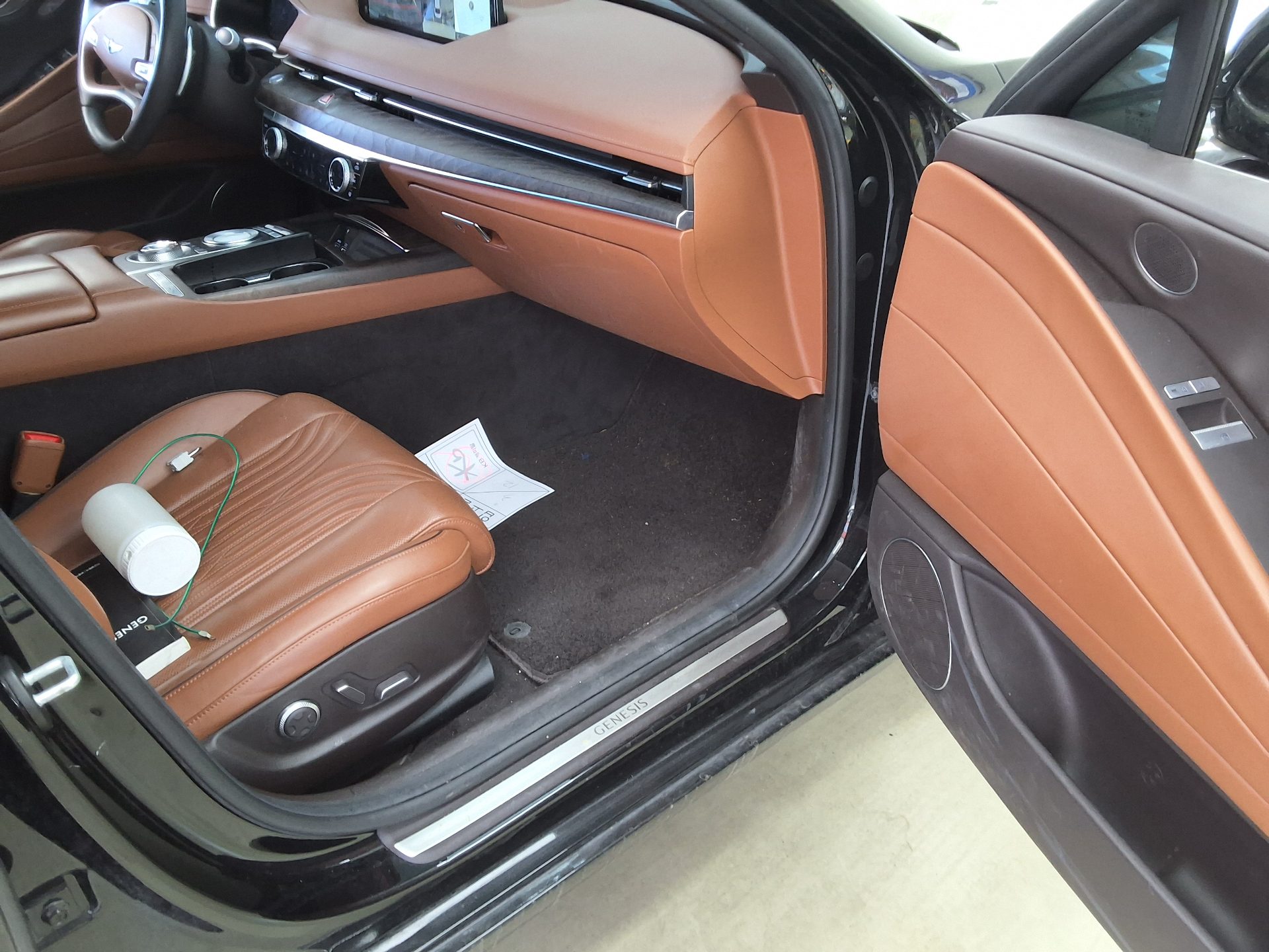 Hyundai Genesis 2021 - Image 13