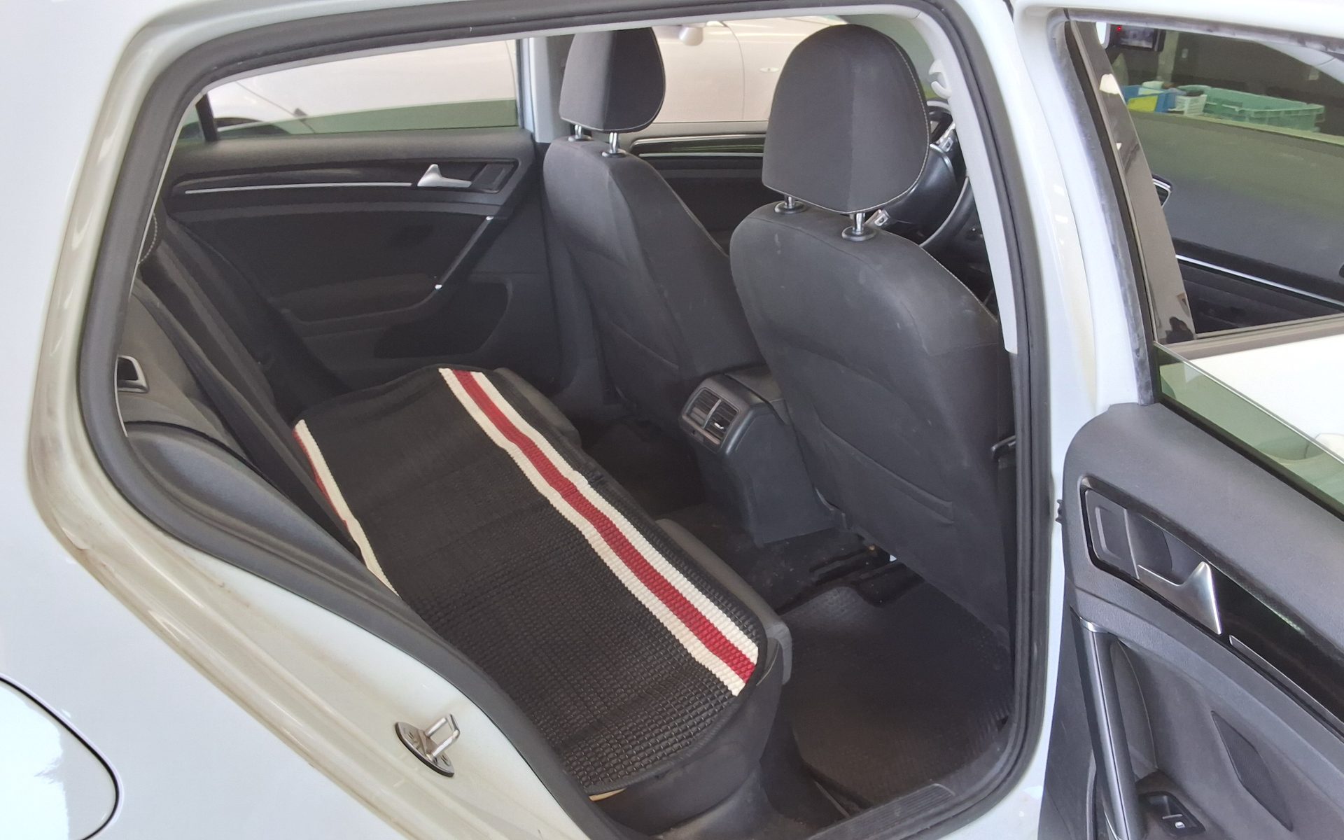 Volkswagen Golf 2014 - Image 12