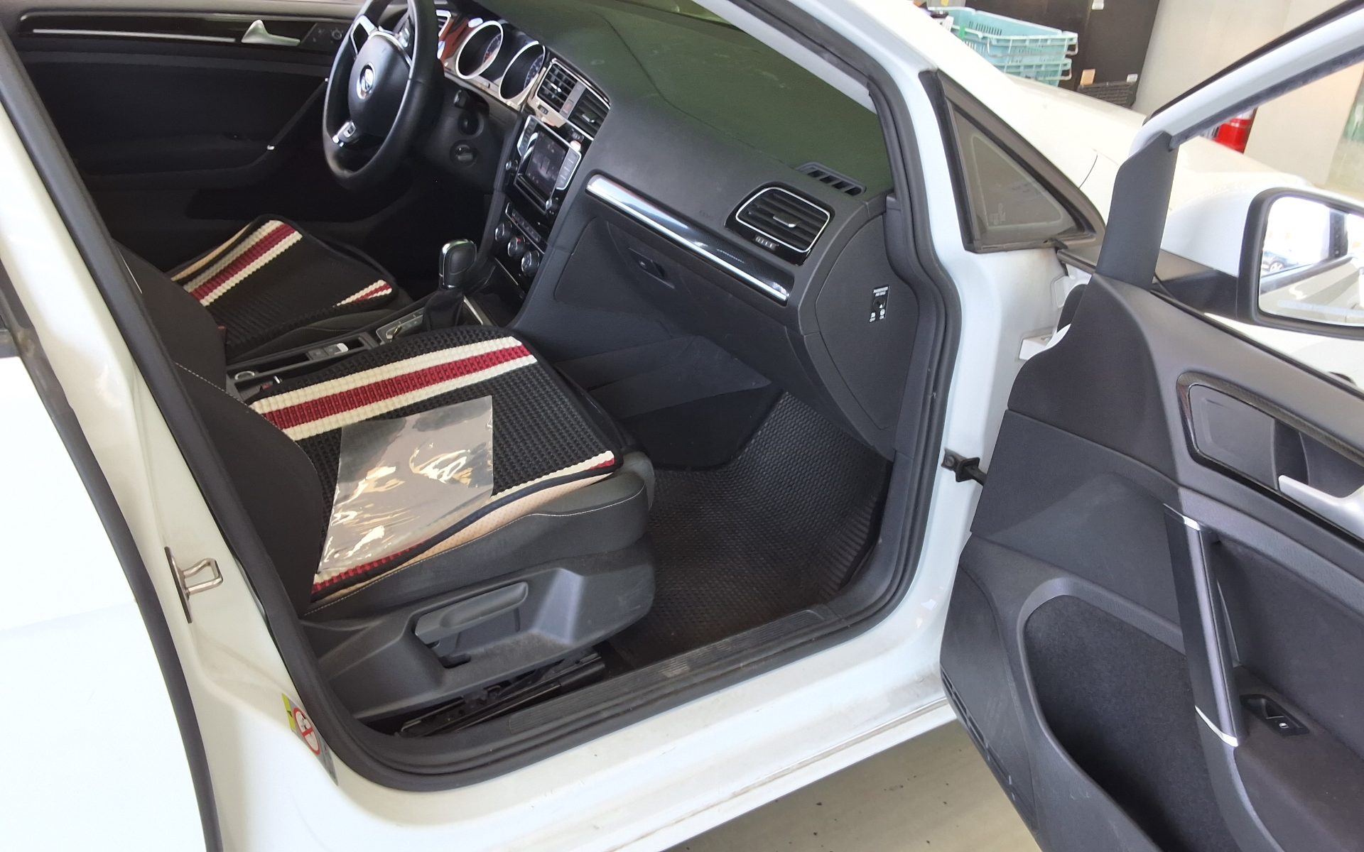 Volkswagen Golf 2014 - Image 13