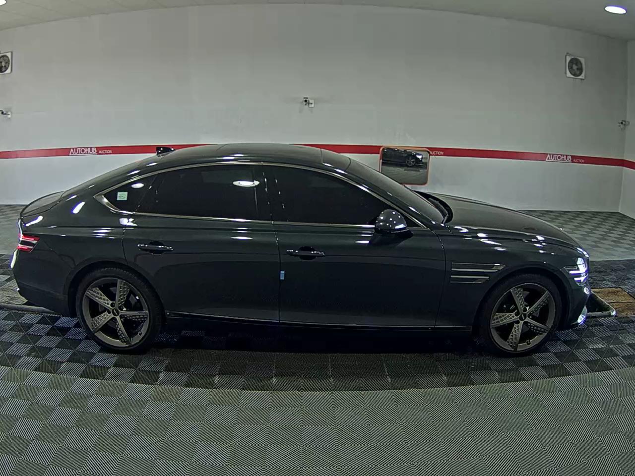 2024 - genesis g80