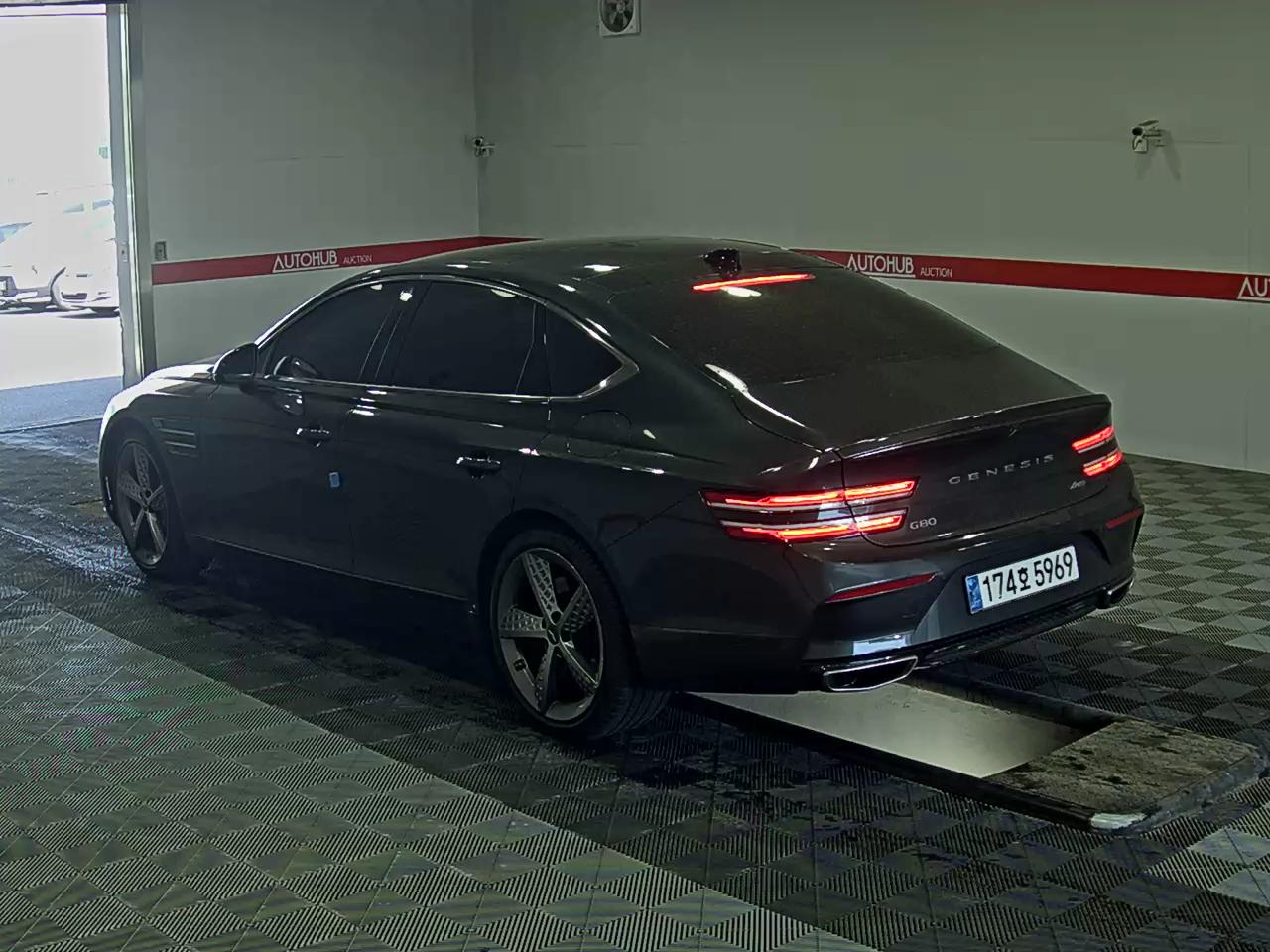 2024 - genesis g80