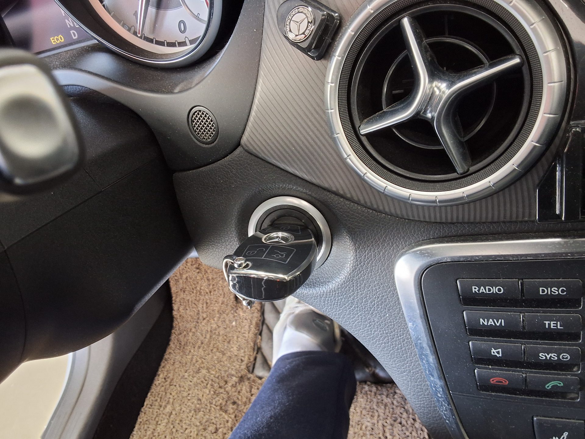 Mercedes-Benz CLA-Class 2014 - Image 17