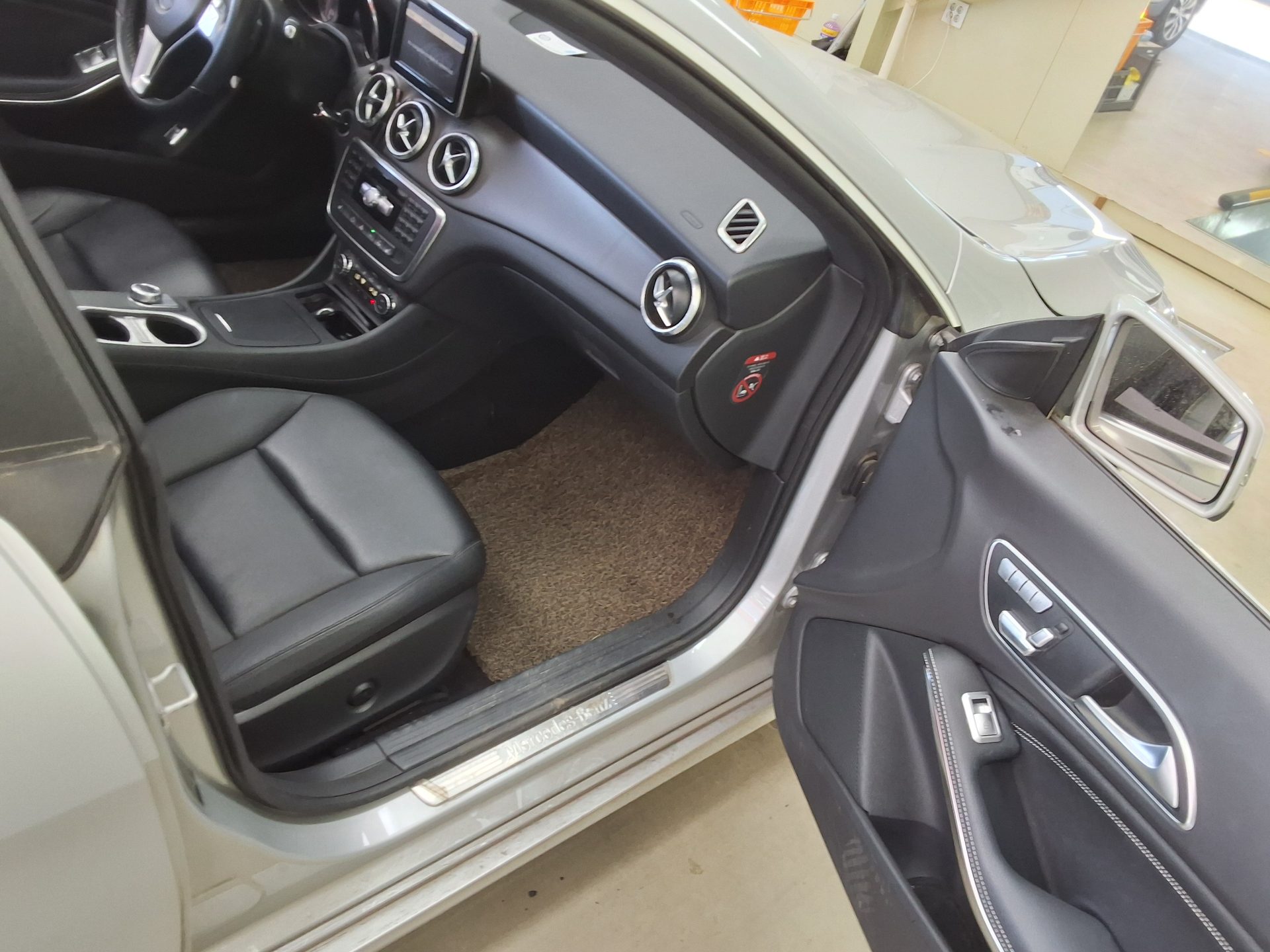Mercedes-Benz CLA-Class 2014 - Image 13