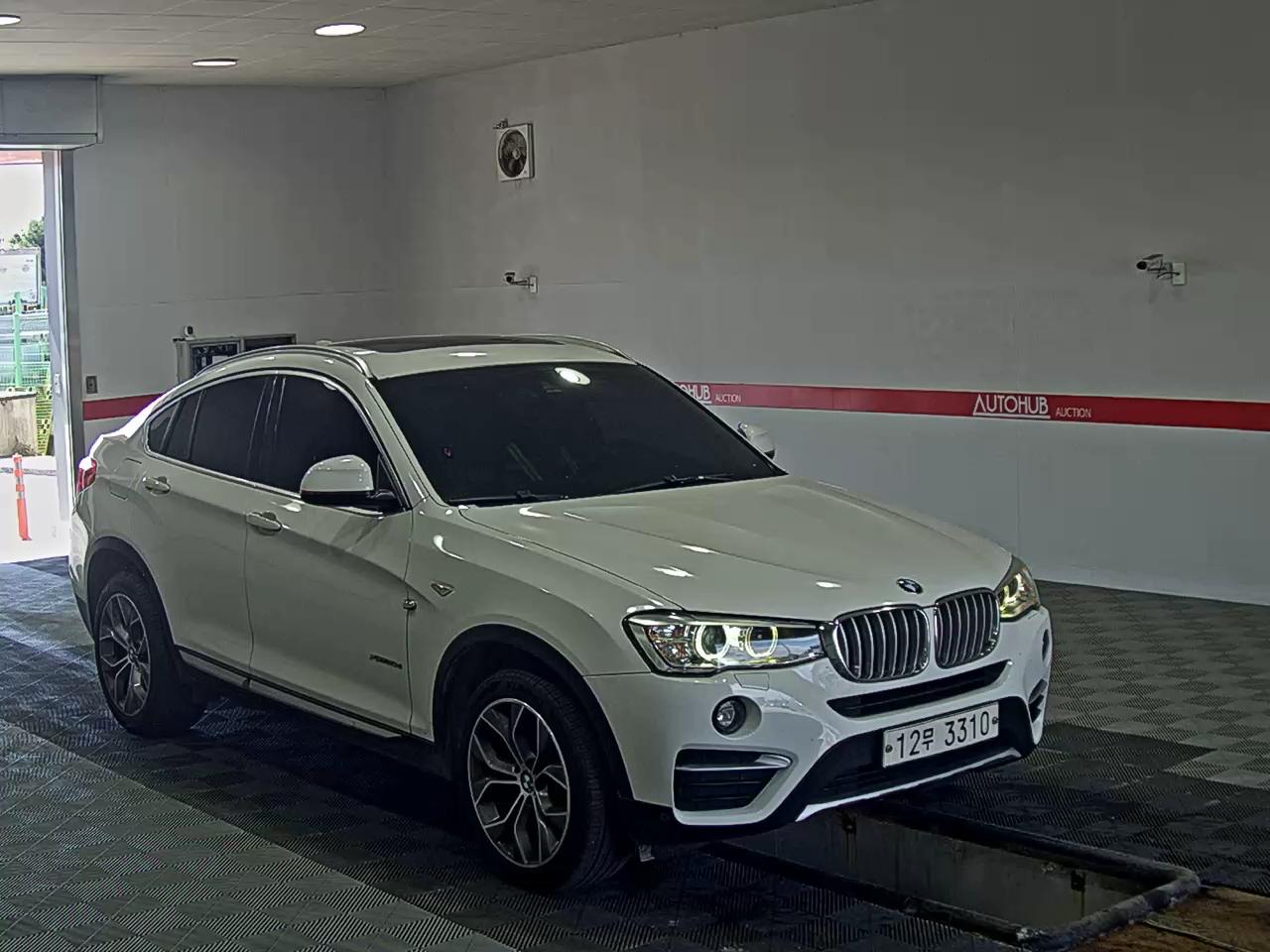 BMW X4 2015 - Image 2