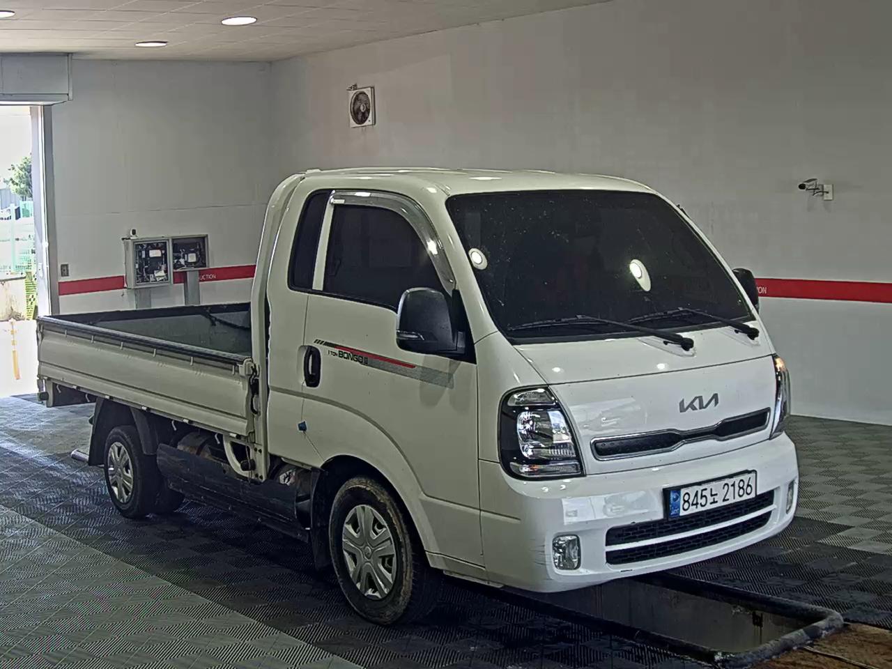 Chrysler Cargo 2022 - Image 2