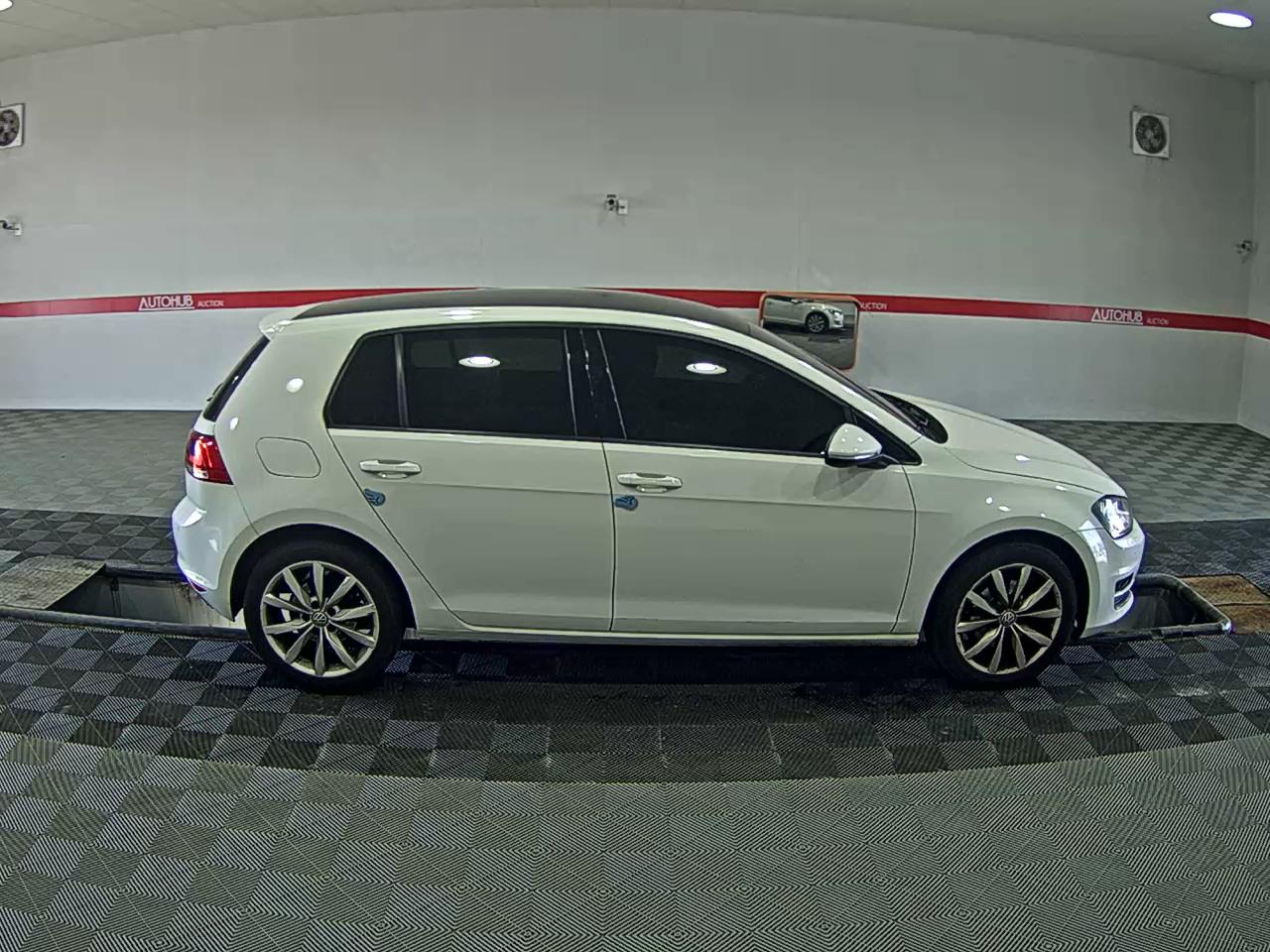 Volkswagen Golf 2014 - Image 3