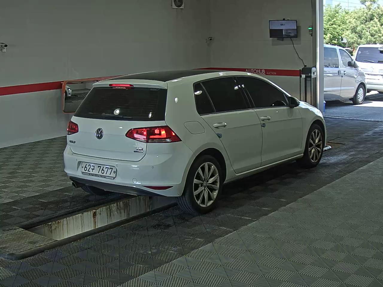 Volkswagen Golf 2014 - Image 4