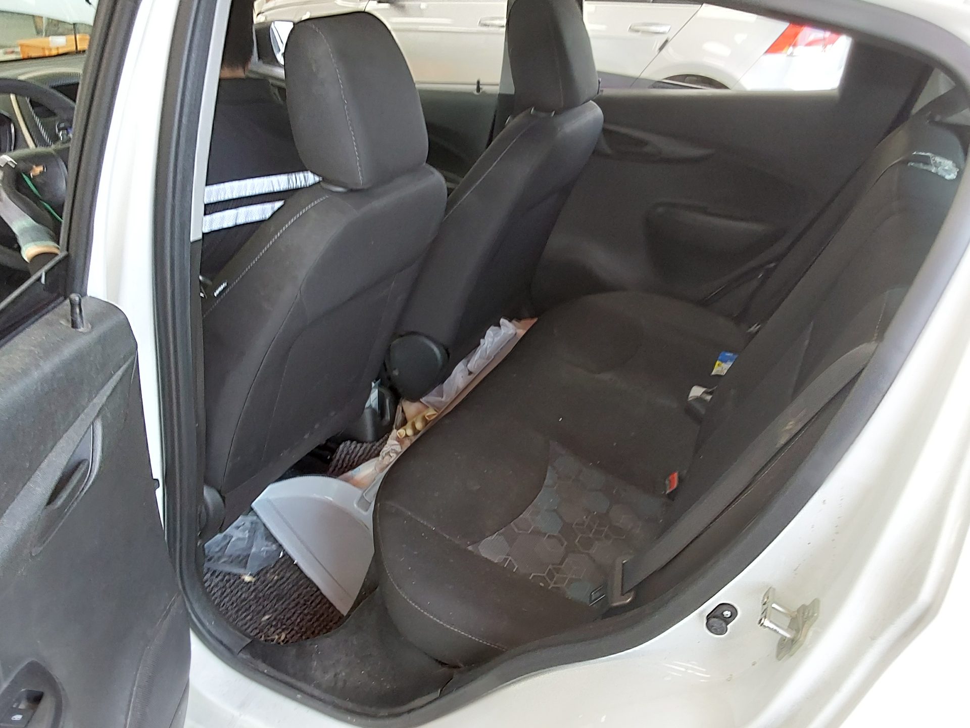 Chevrolet Spark 2018 - Image 12