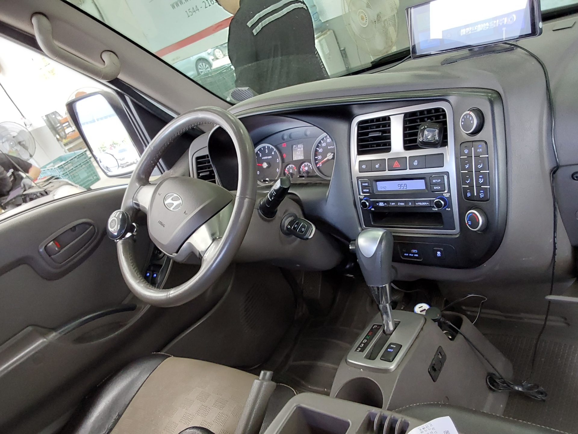 Hyundai Porter 2017 - Image 10