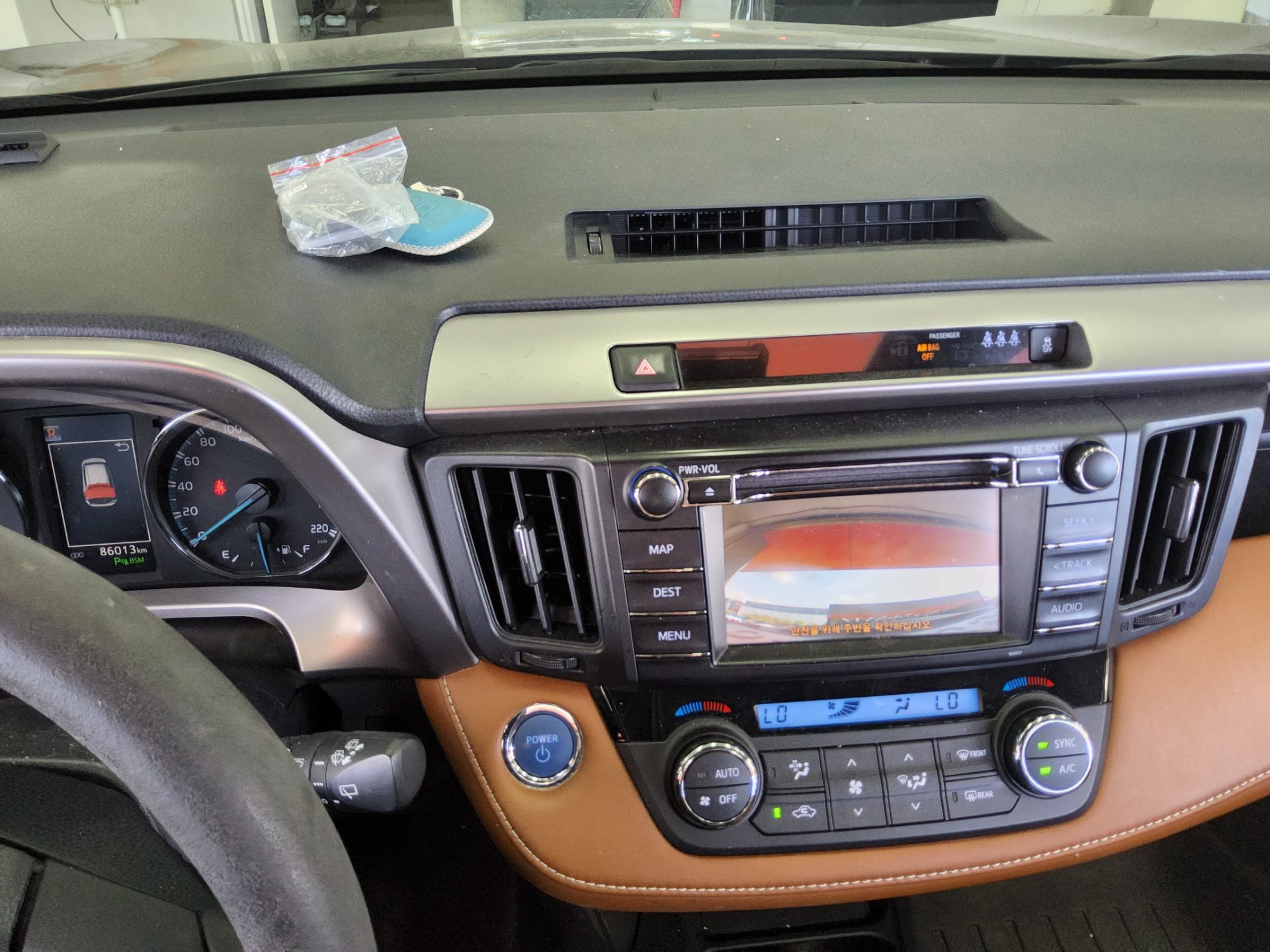 Toyota RAV4 2018 - Image 16