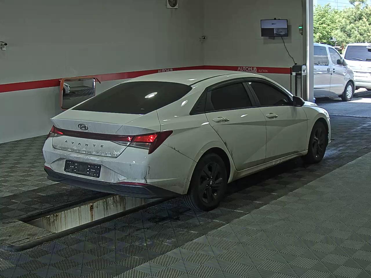 هيونداي إلانترا 2021 - صورة 4