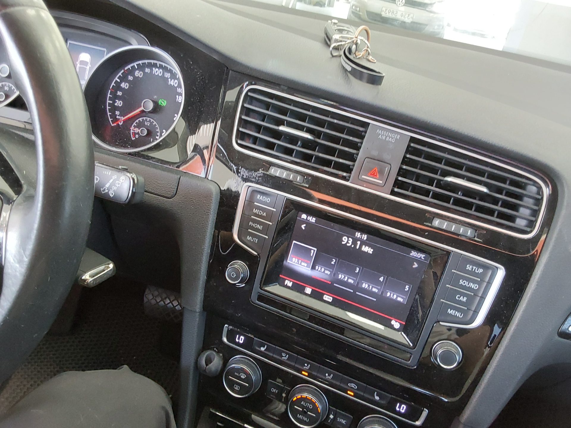 Volkswagen Golf 2015 - Image 17