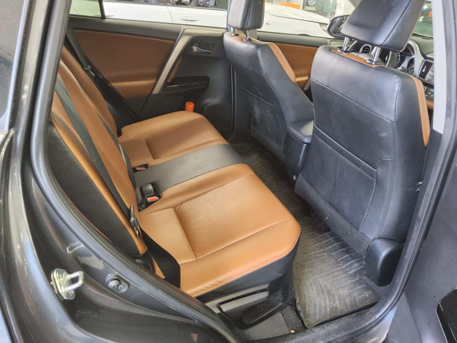 Toyota RAV4 2018 - Image 12