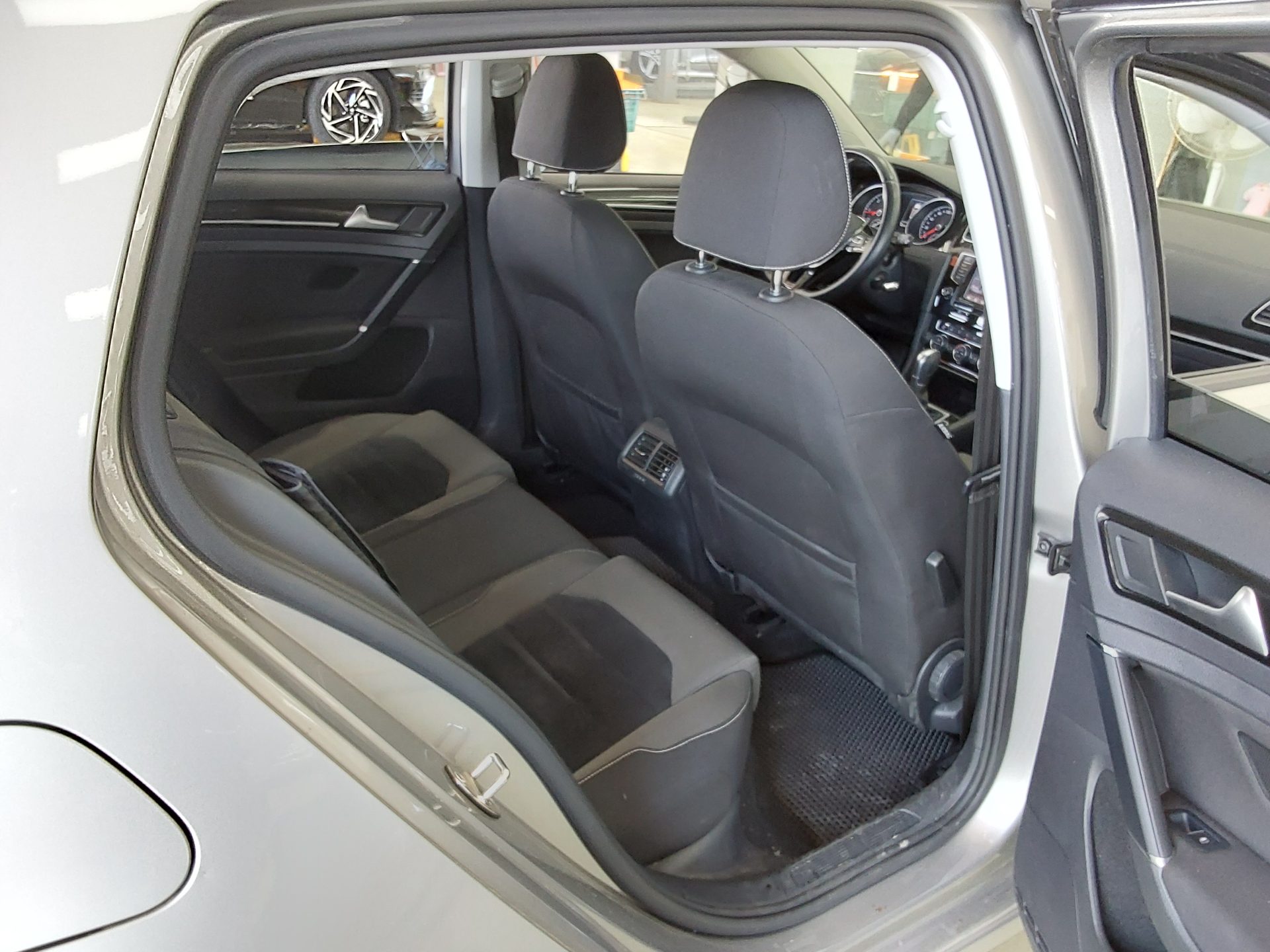 Volkswagen Golf 2015 - Image 13