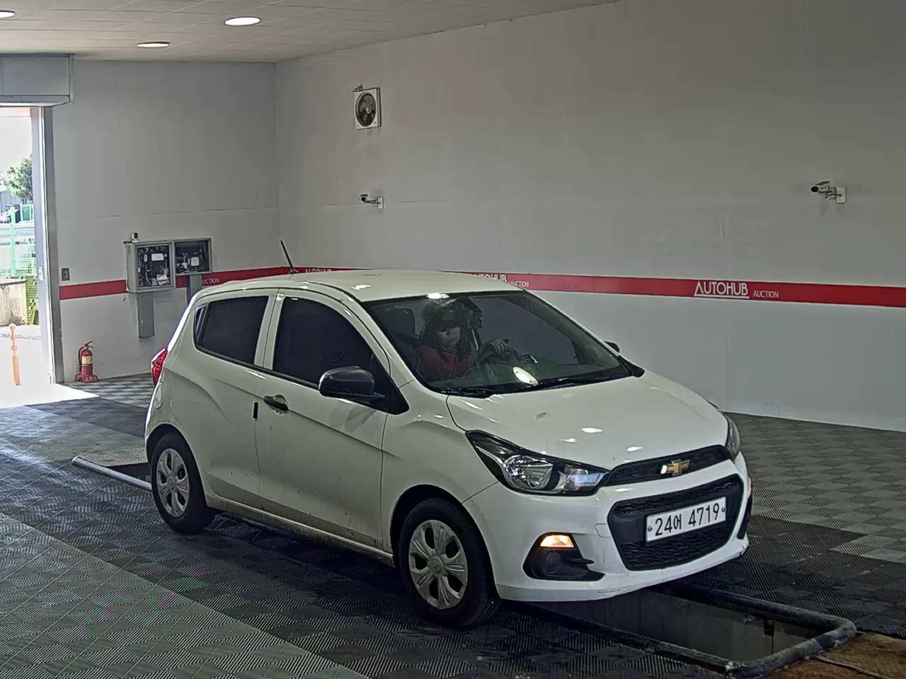 Chevrolet Spark 2018 - Image 2