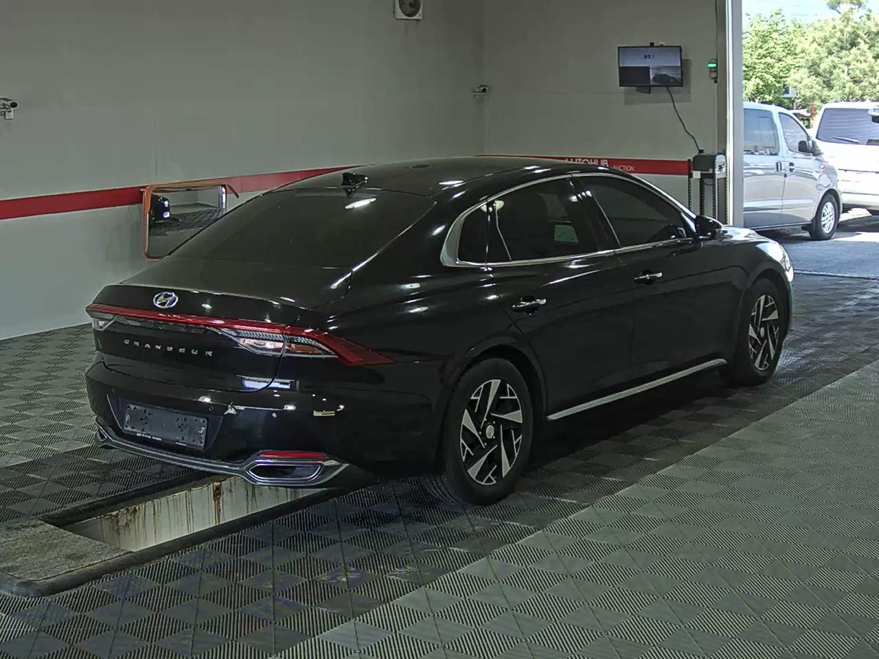 Hyundai Grandeur 2020 - Image 4