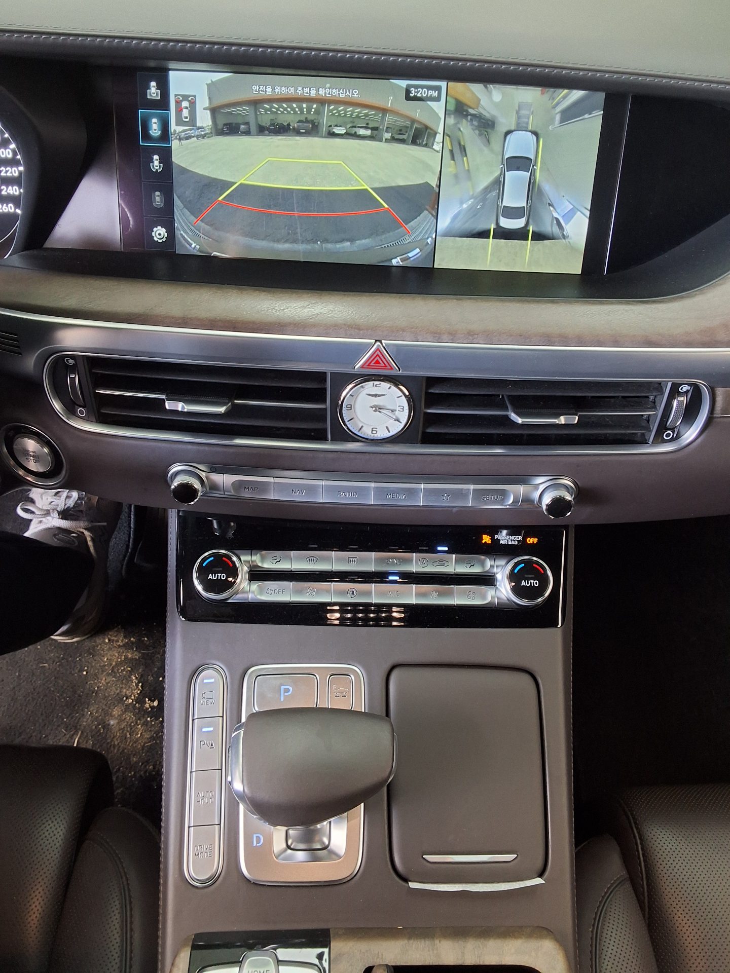Genesis G90 2019 - Image 10