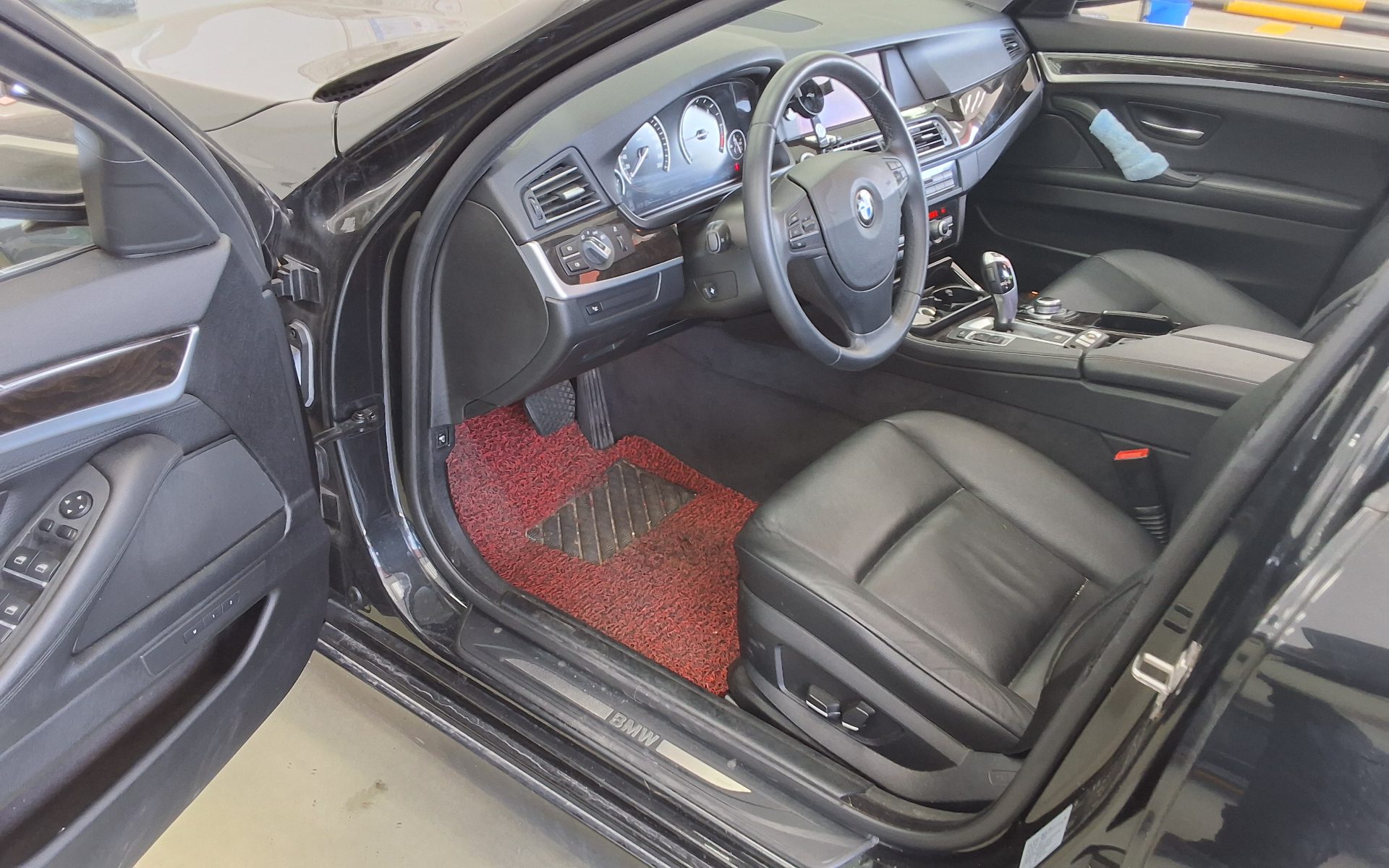 BMW 5 Series 2013 - Image 9