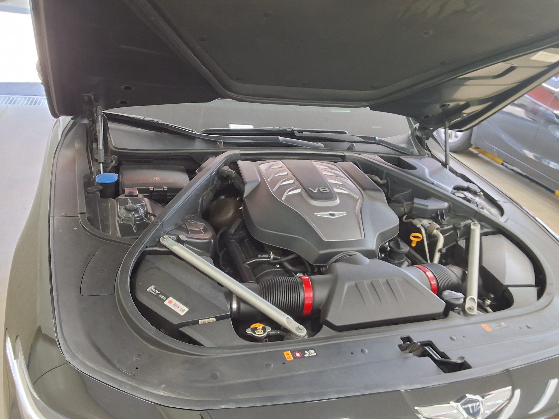 Genesis G90 2019 - Image 21