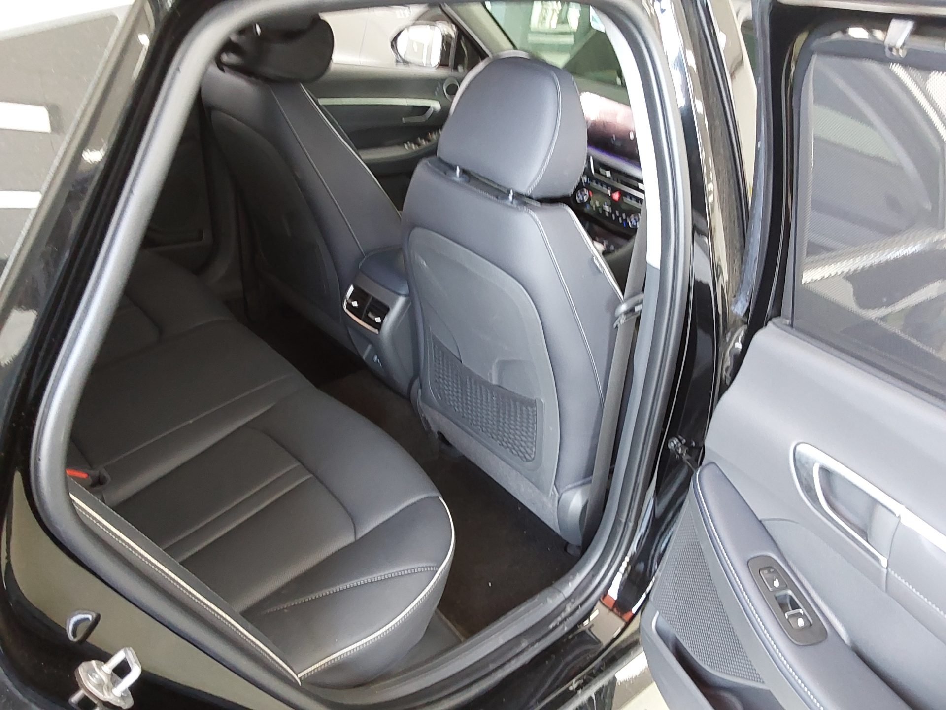 Hyundai Sonata 2024 - Image 13