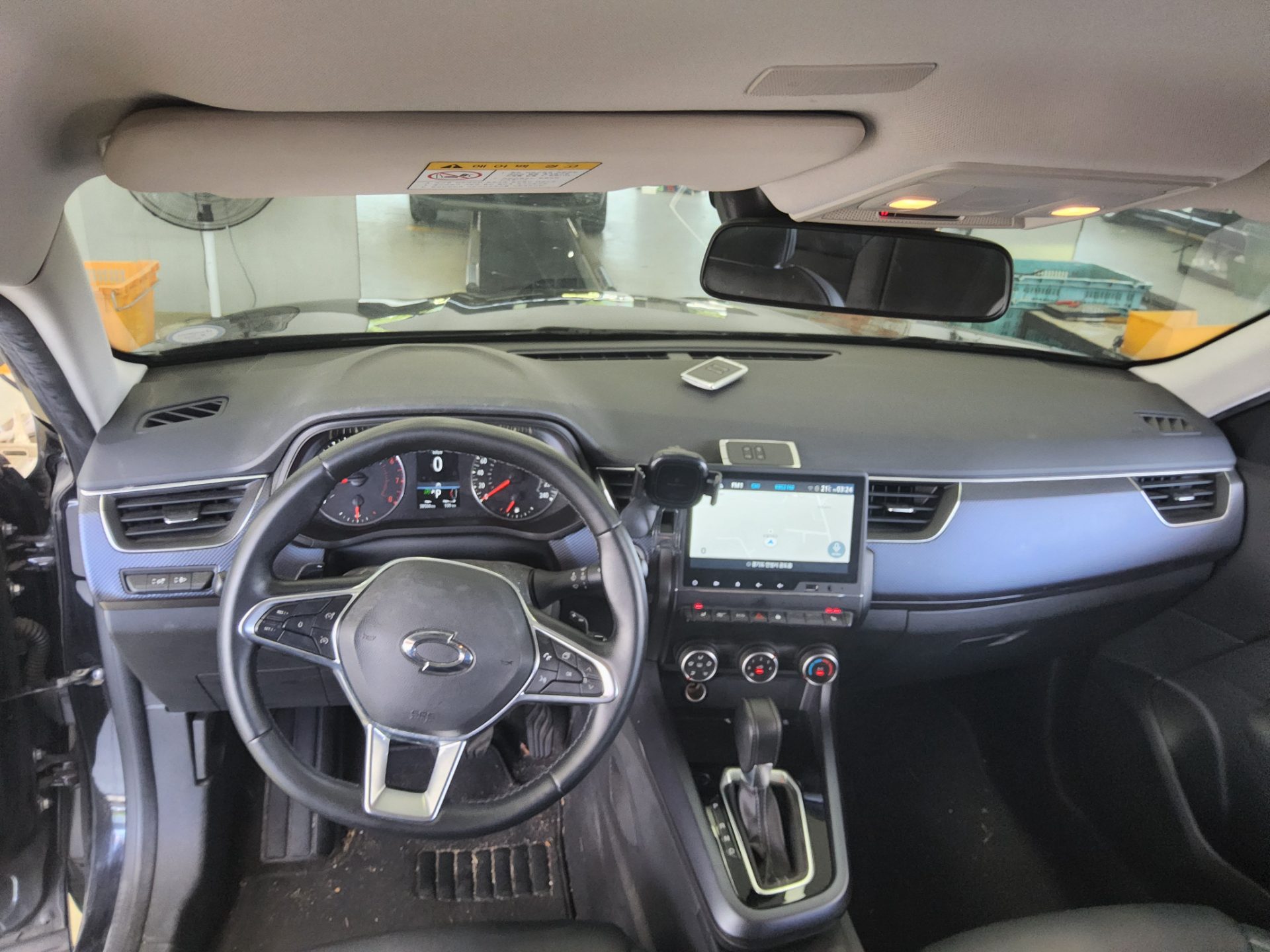 2020 - renault xm3