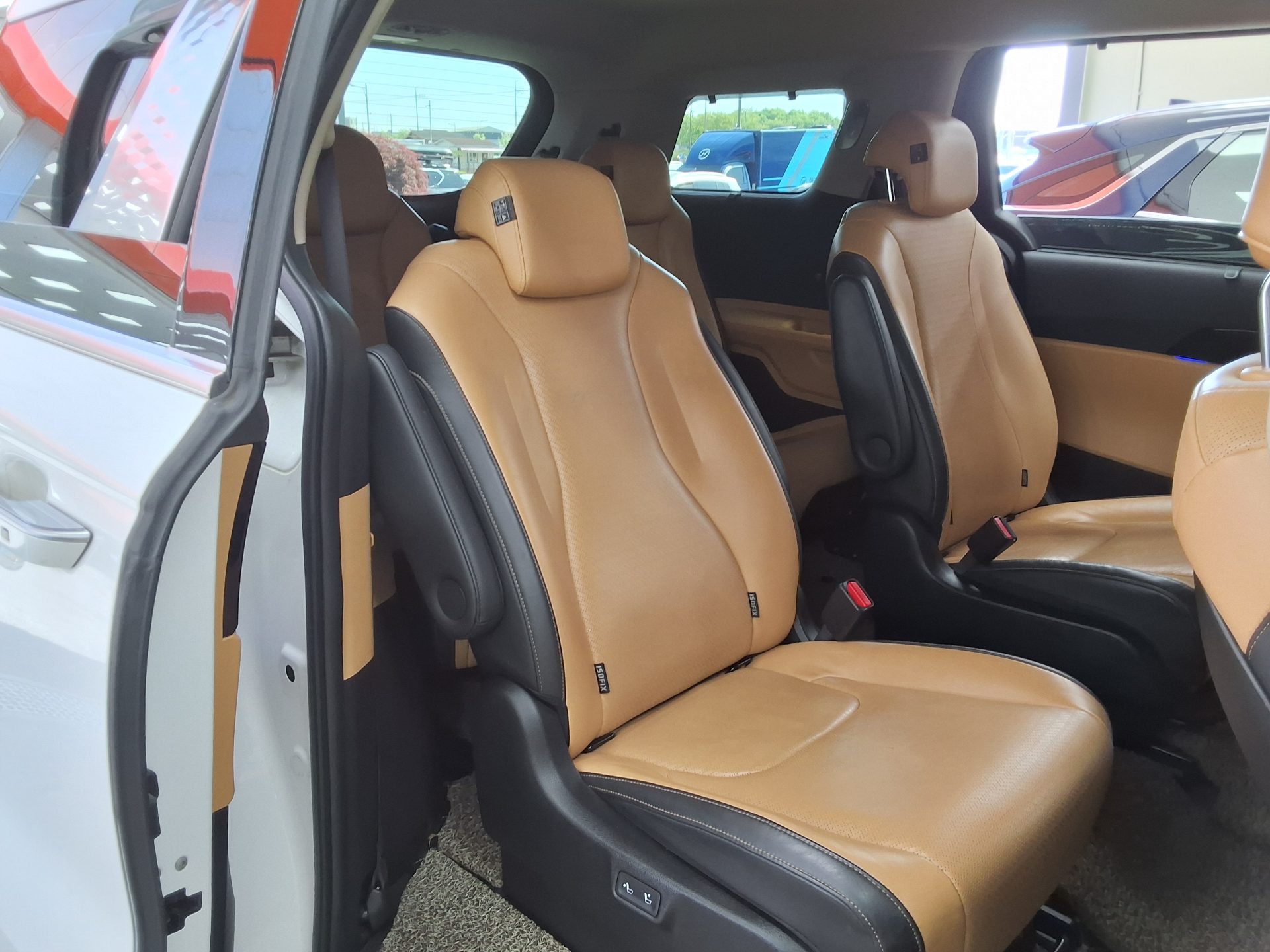 Kia SEDONA 2021 - Image 12
