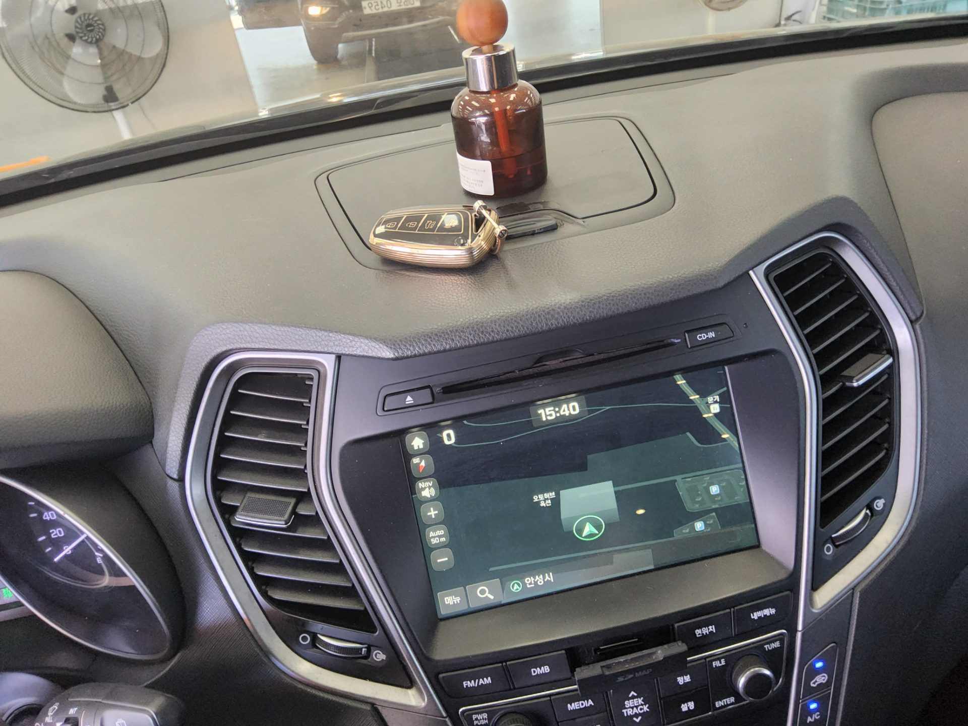 Hyundai Santa Fe 2016 - Image 16