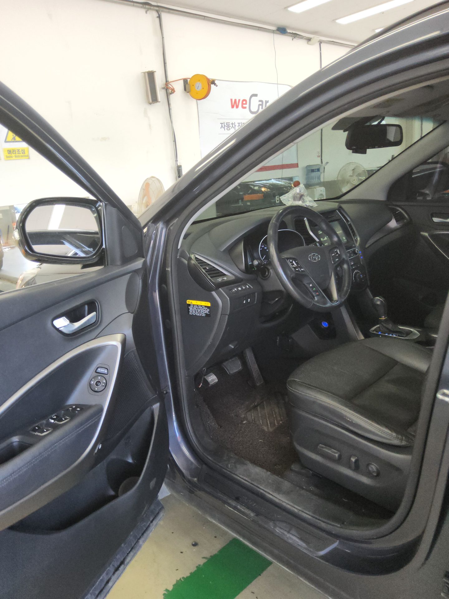 Hyundai Santa Fe 2016 - Image 9