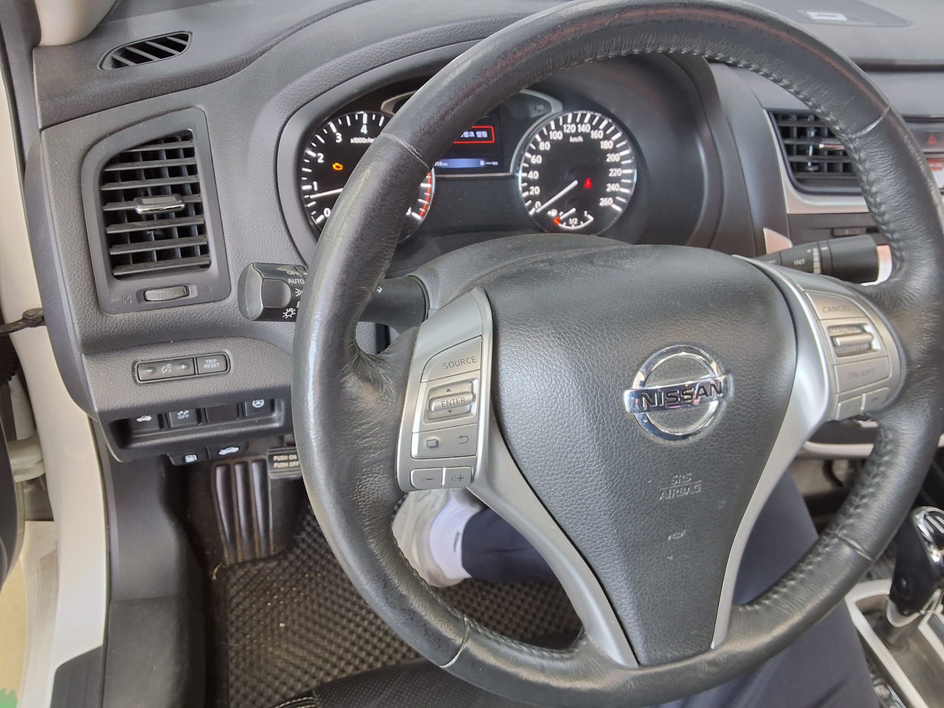 Nissan Altima 2017 - Image 16