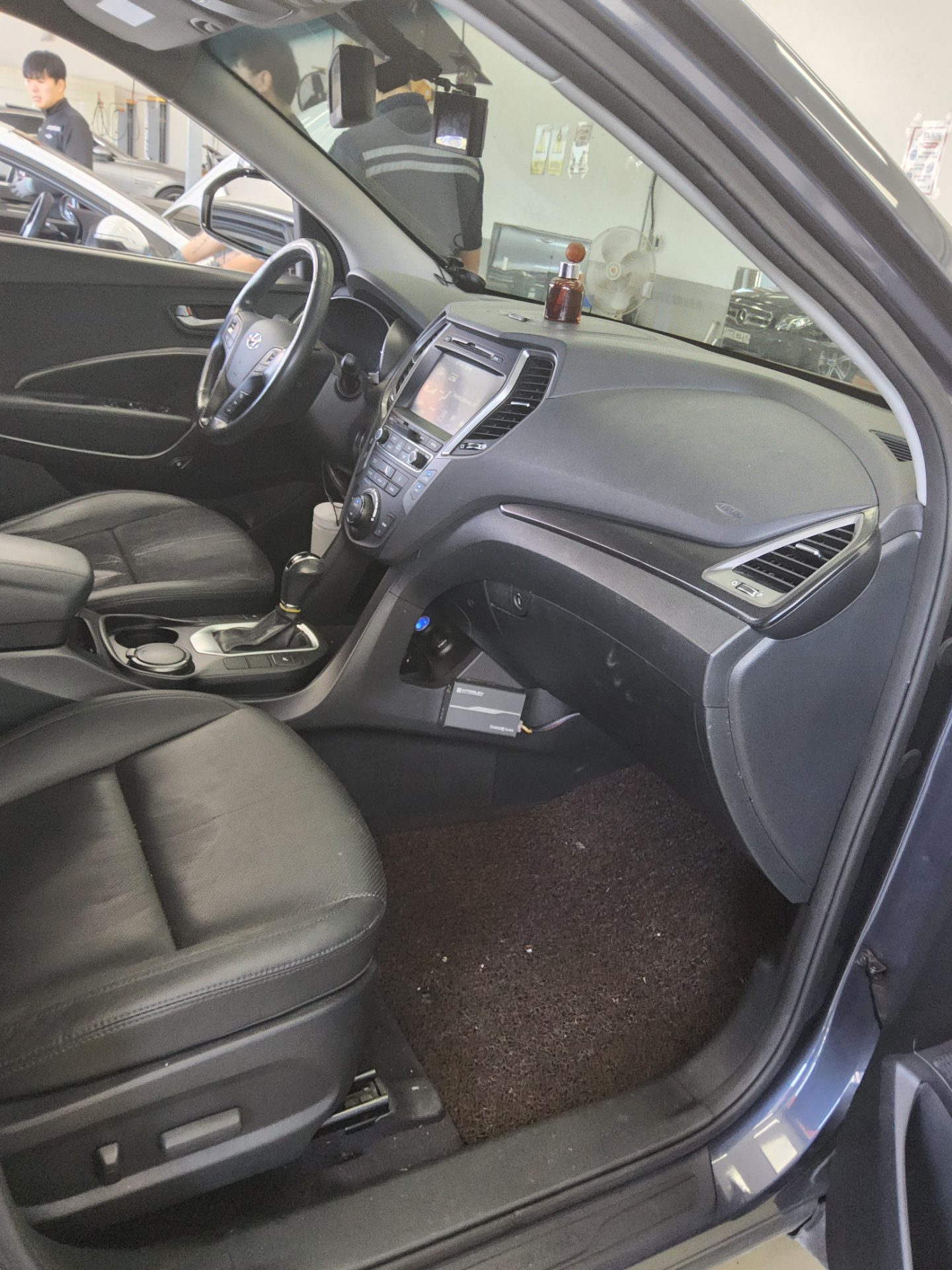 Hyundai Santa Fe 2016 - Image 13