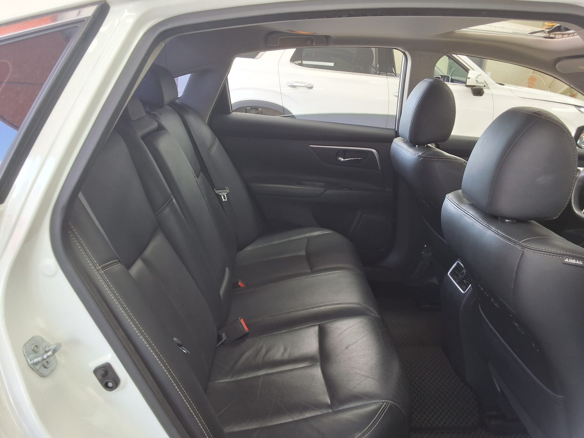 Nissan Altima 2017 - Image 12