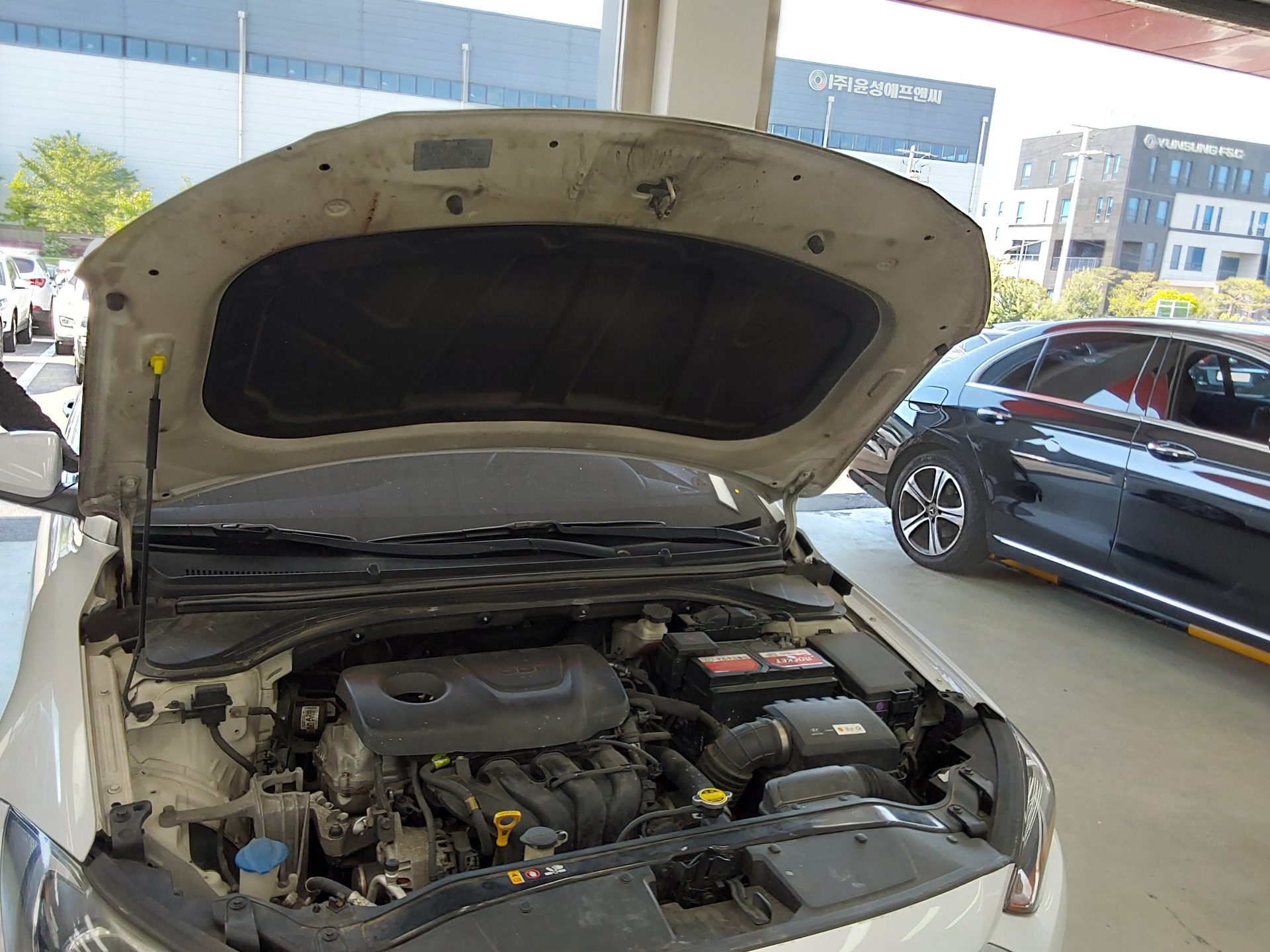 Hyundai Elantra 2018 - Image 19