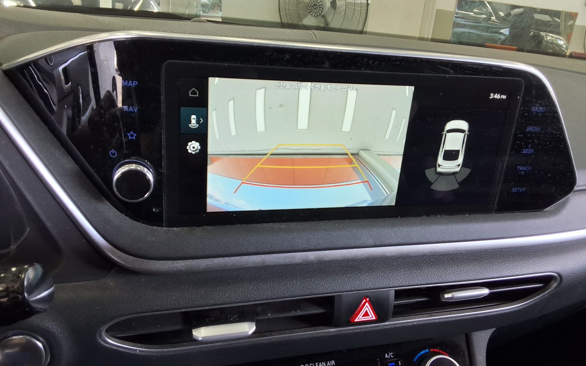 Hyundai Sonata 2022 - Image 18