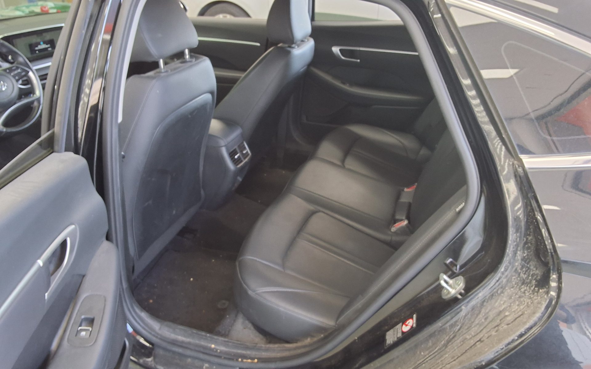 Hyundai Sonata 2022 - Image 11