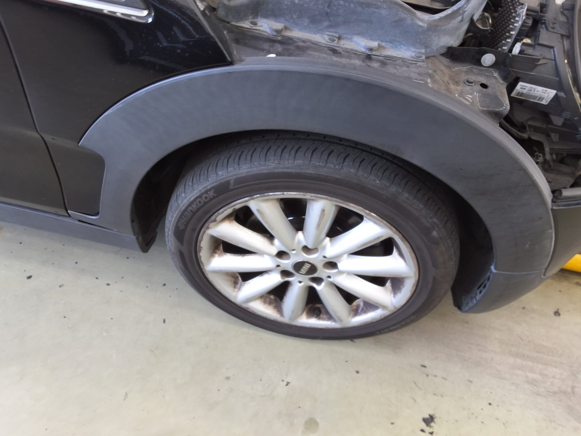 BMW MINI 2018 - Image 19