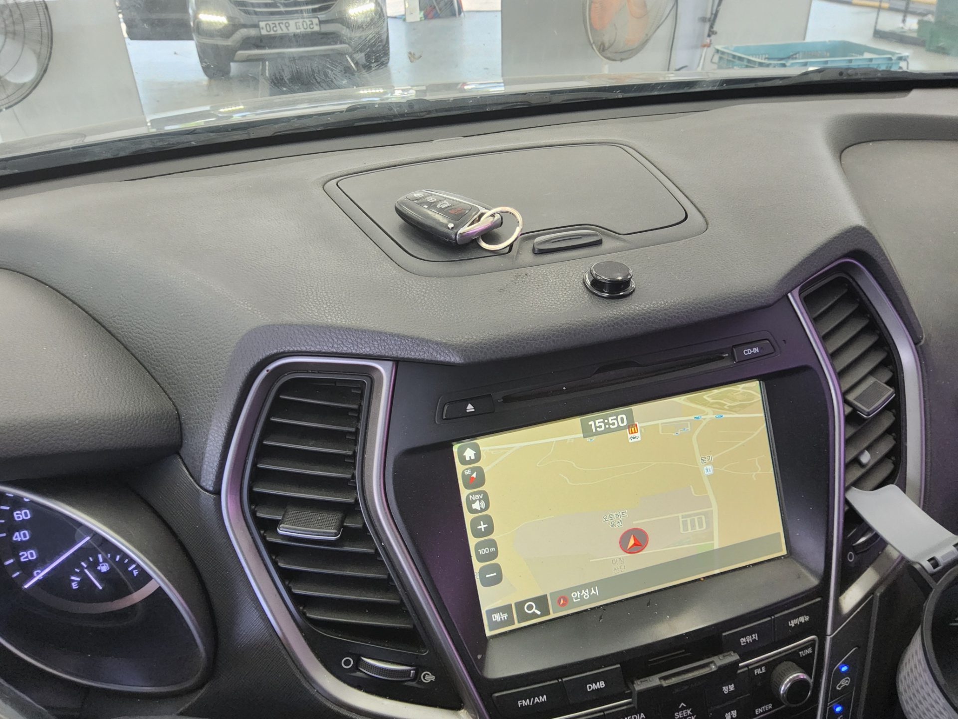 Hyundai Santa Fe 2016 - Image 16