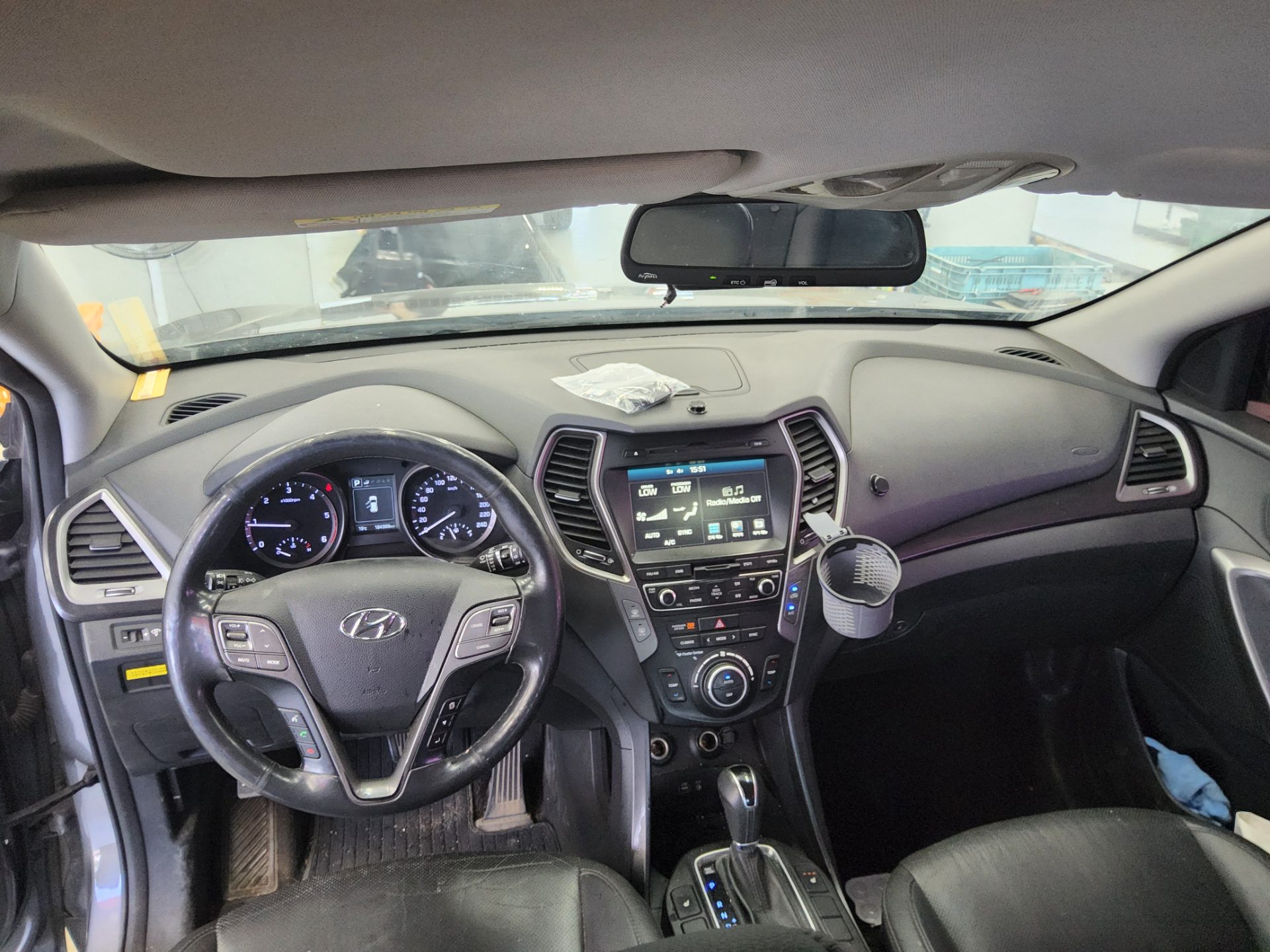 Hyundai Santa Fe 2016 - Image 10