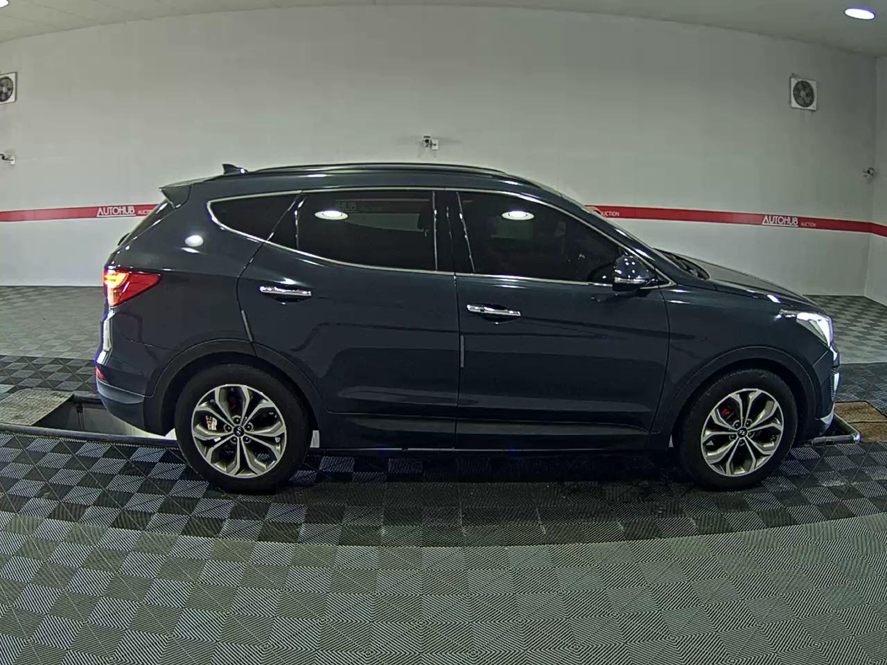 Hyundai Santa Fe 2015 - Image 3