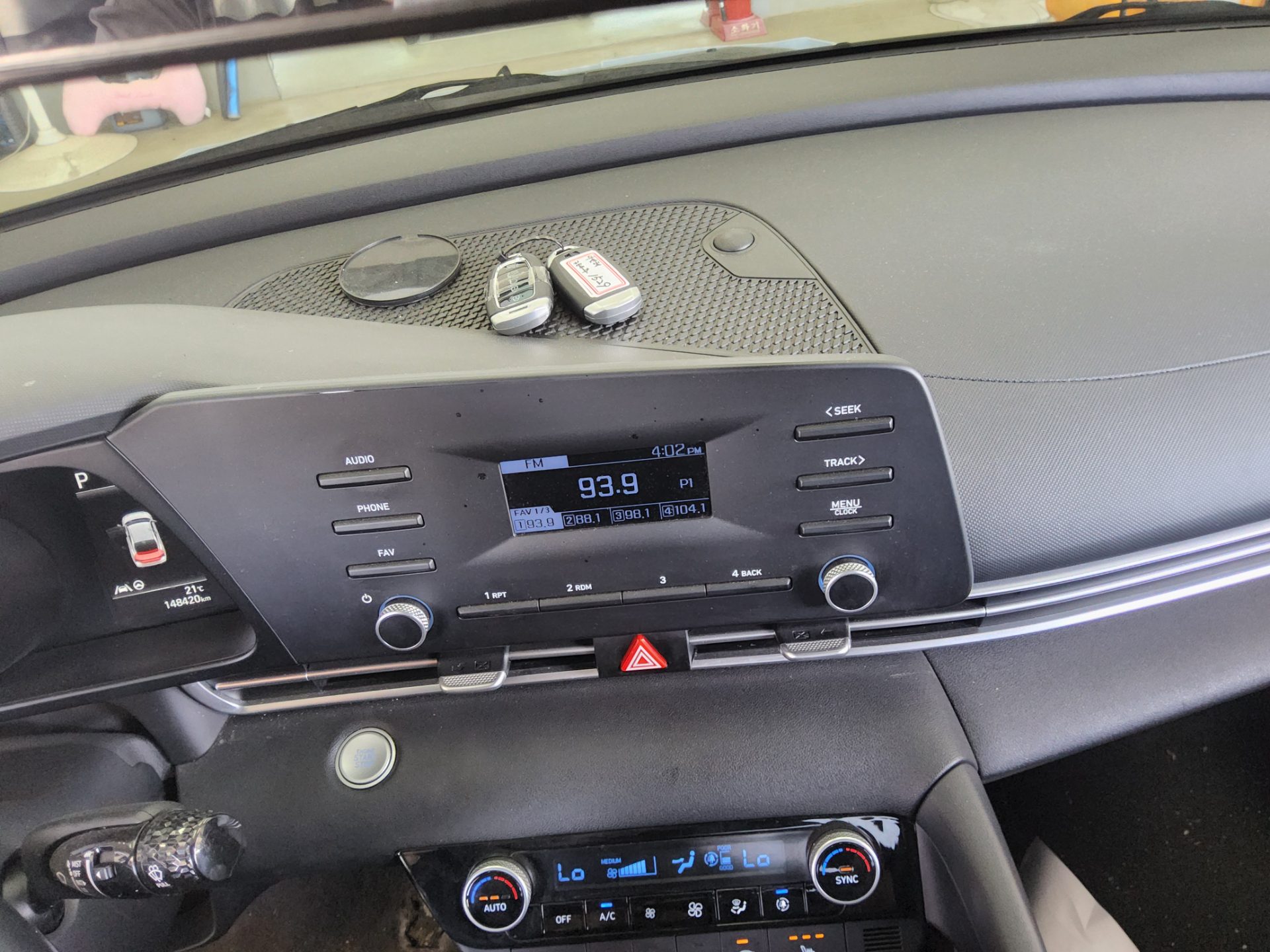 Hyundai Elantra 2021 - Image 16