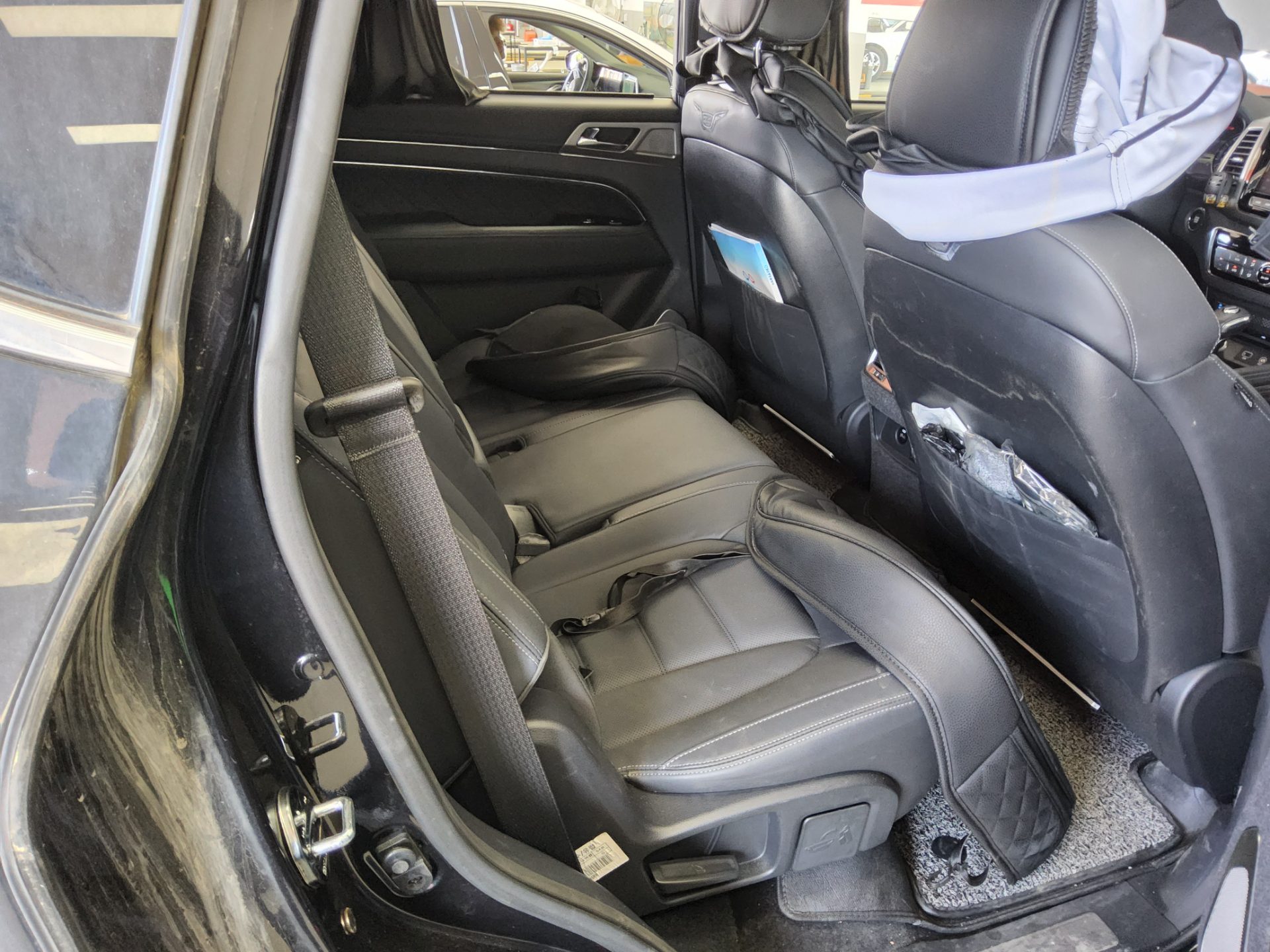 KG Mobility Rexton 2018 - Image 12