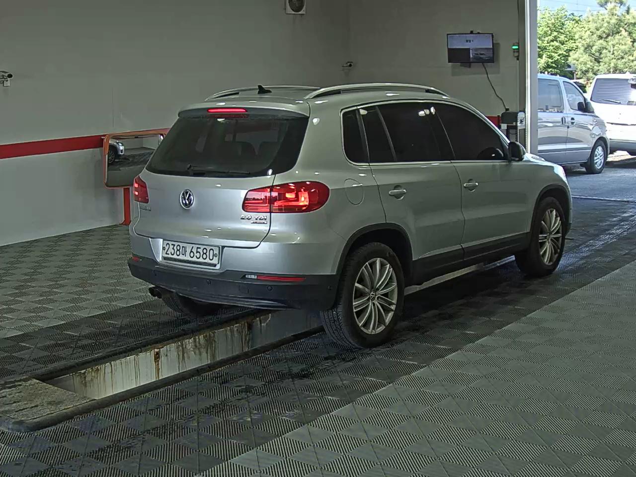 Volkswagen Tiguan 2014 - Image 4