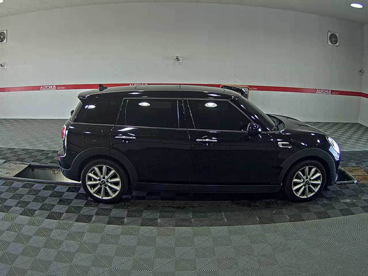 BMW MINI 2018 - Image 3