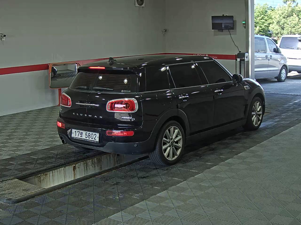BMW MINI 2018 - Image 4