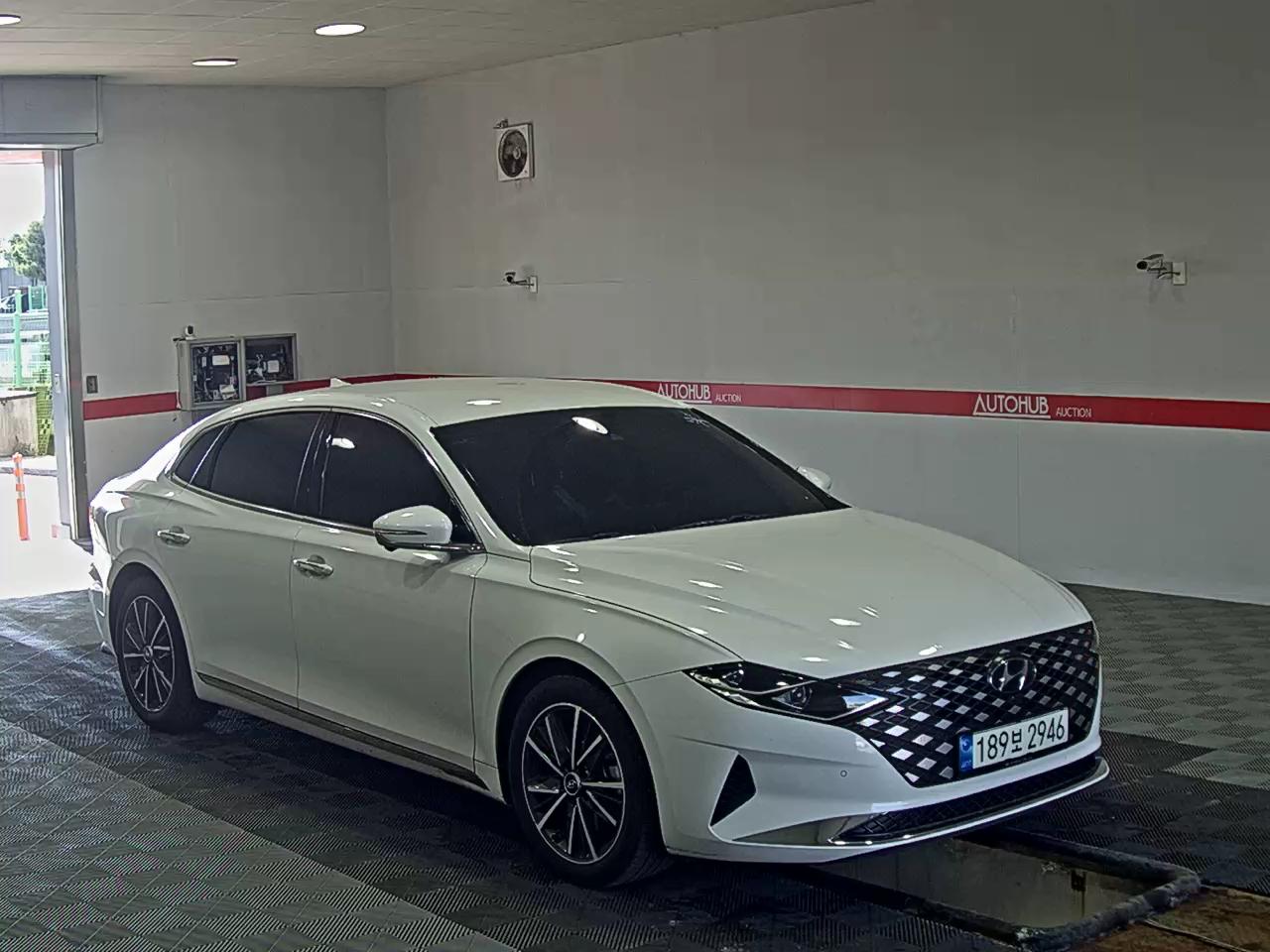 Hyundai Grandeur 2022 - Image 2