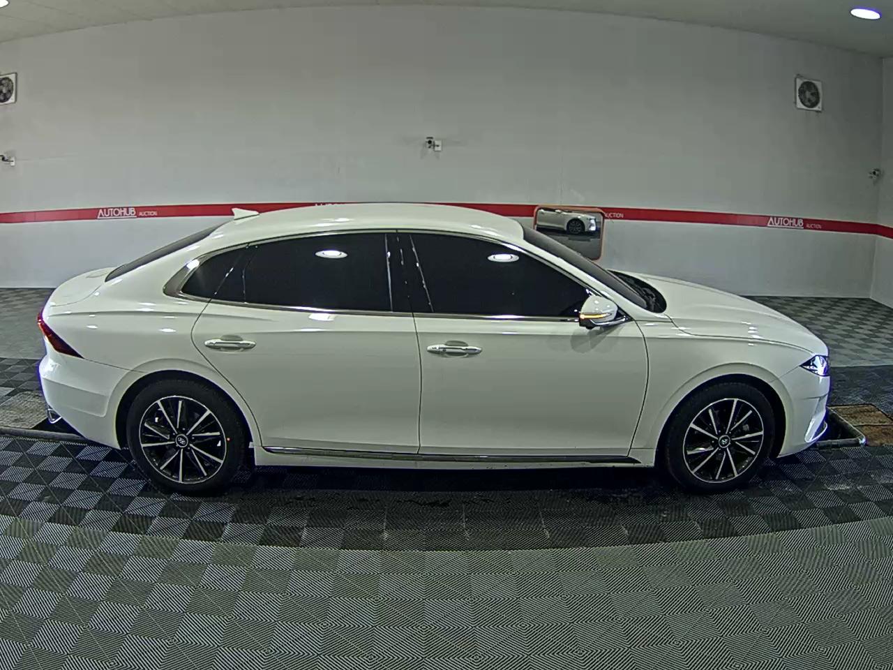 Hyundai Grandeur 2022 - Image 3
